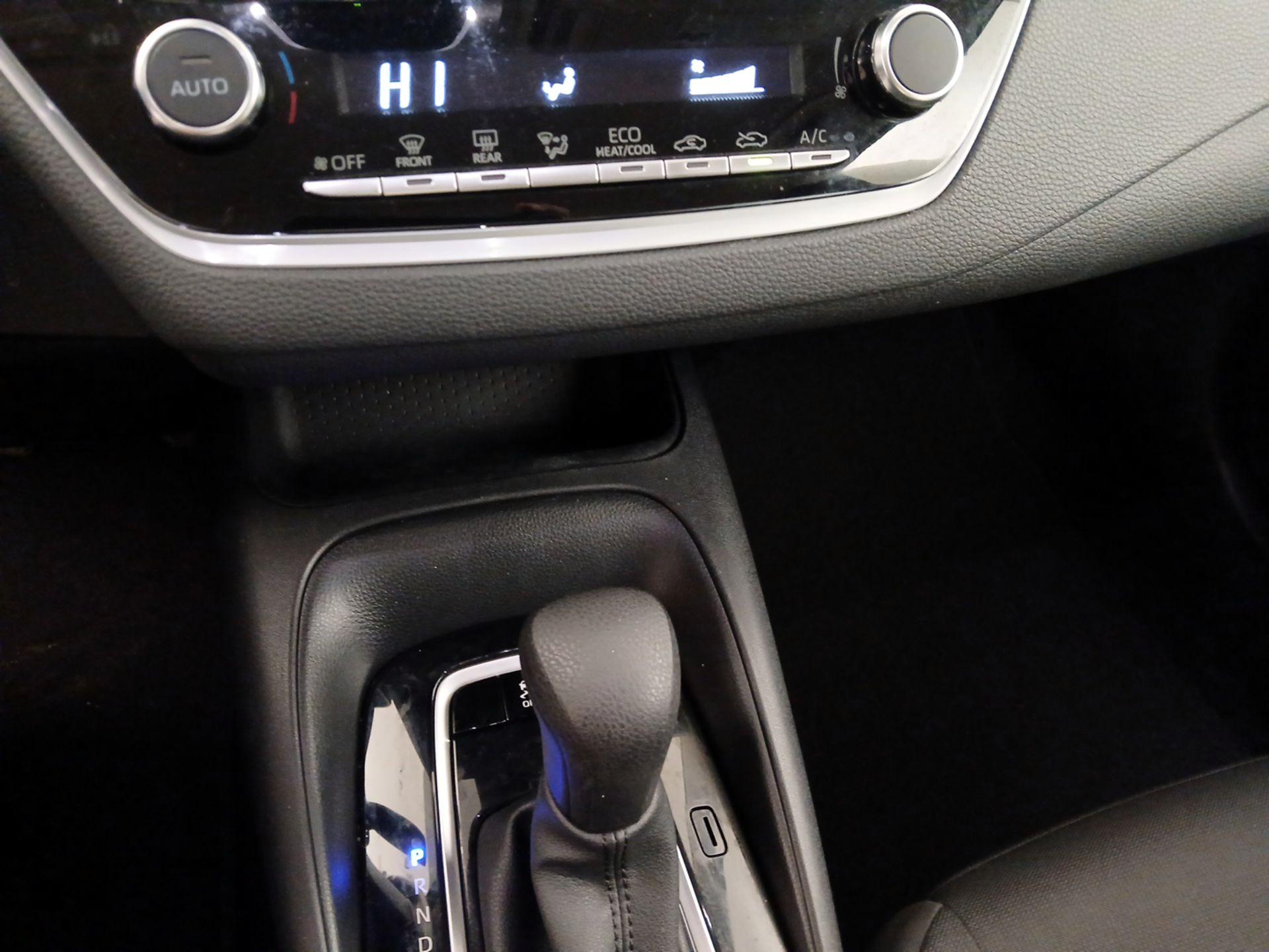 Thumbnail: 2024 Toyota Corolla - 16