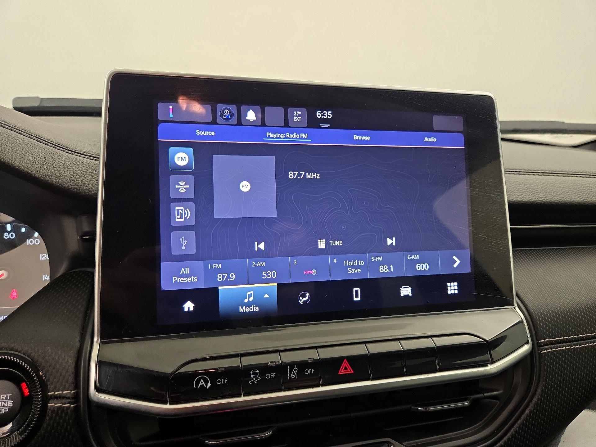 Thumbnail: 2022 Jeep Compass - 15