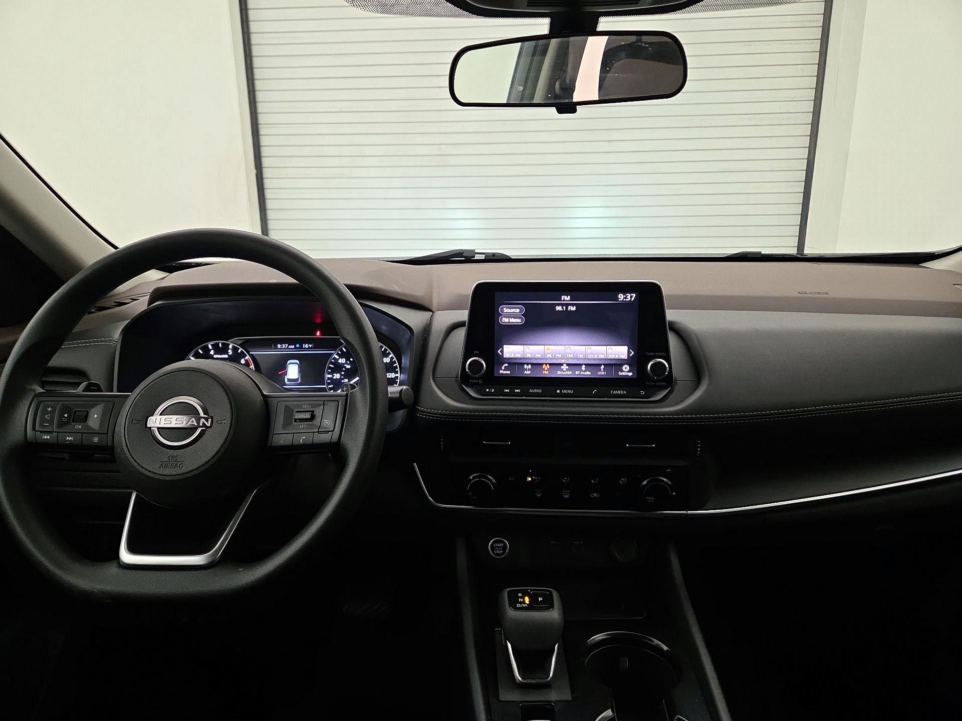 Thumbnail: 2023 Nissan Rogue - 9