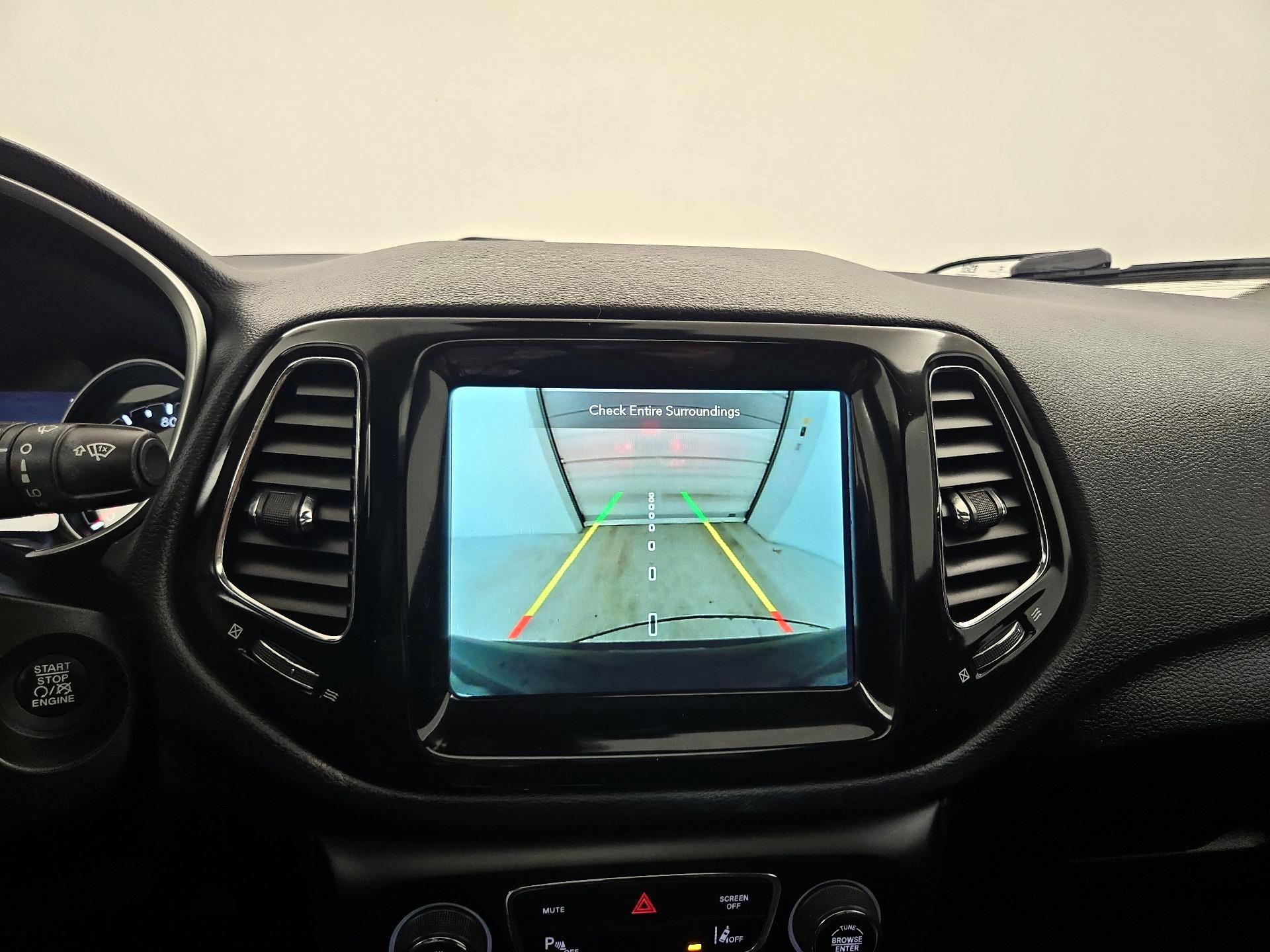 Thumbnail: 2021 Jeep Compass - 15