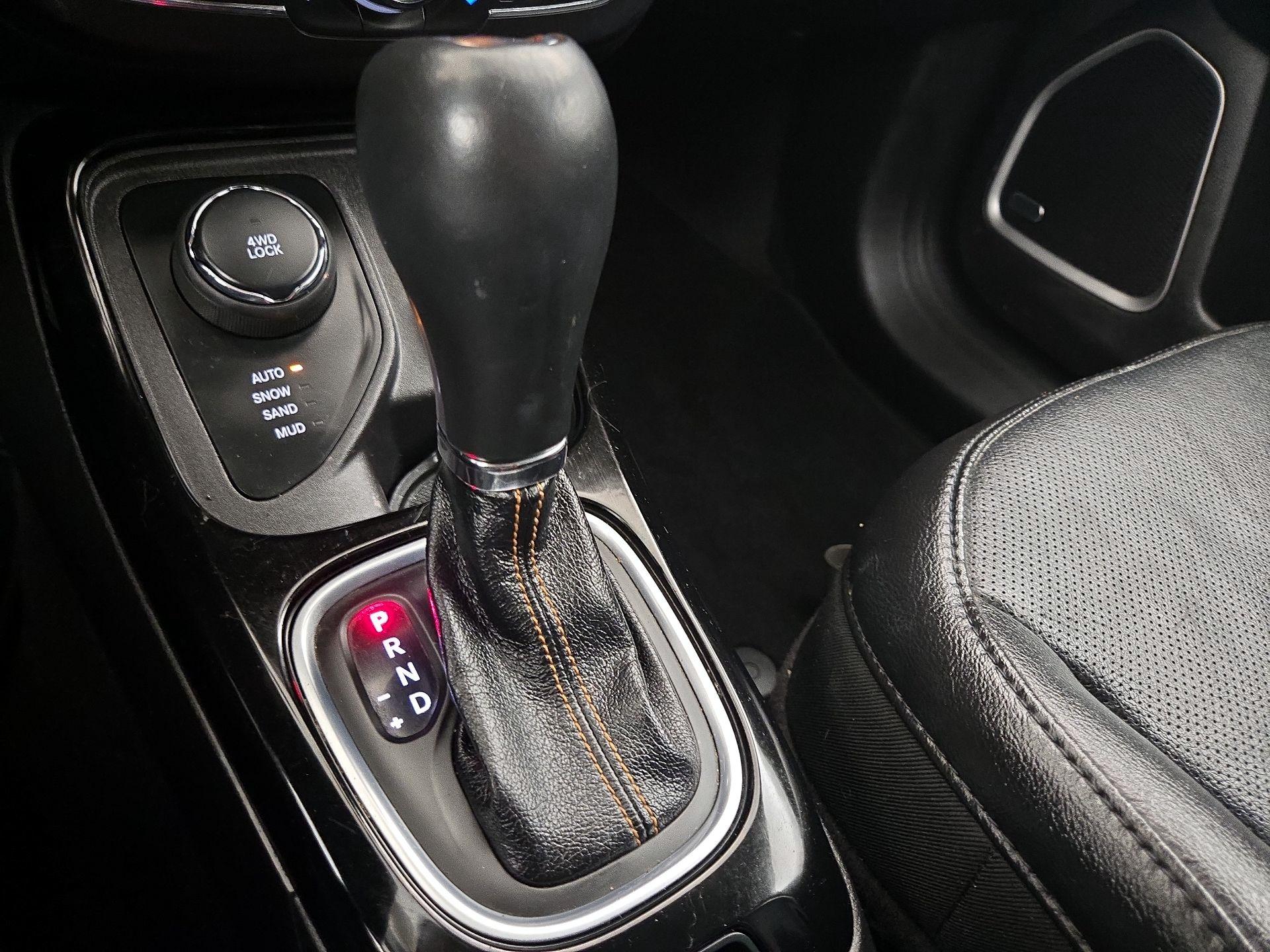 Thumbnail: 2021 Jeep Compass - 18