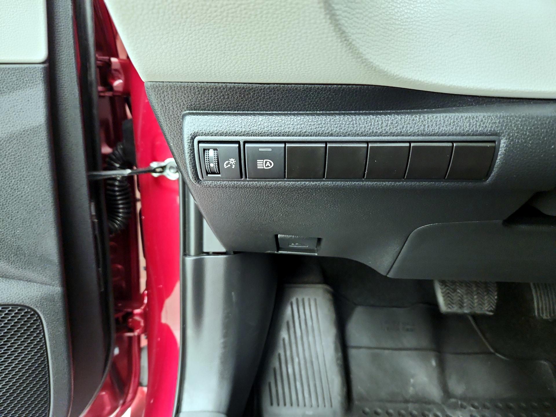 Thumbnail: 2024 Toyota Corolla - 11