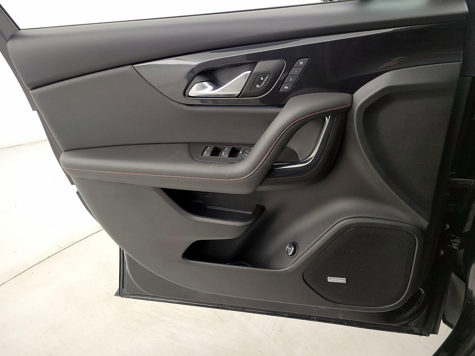 Thumbnail: 2020 Chevrolet Blazer - 12