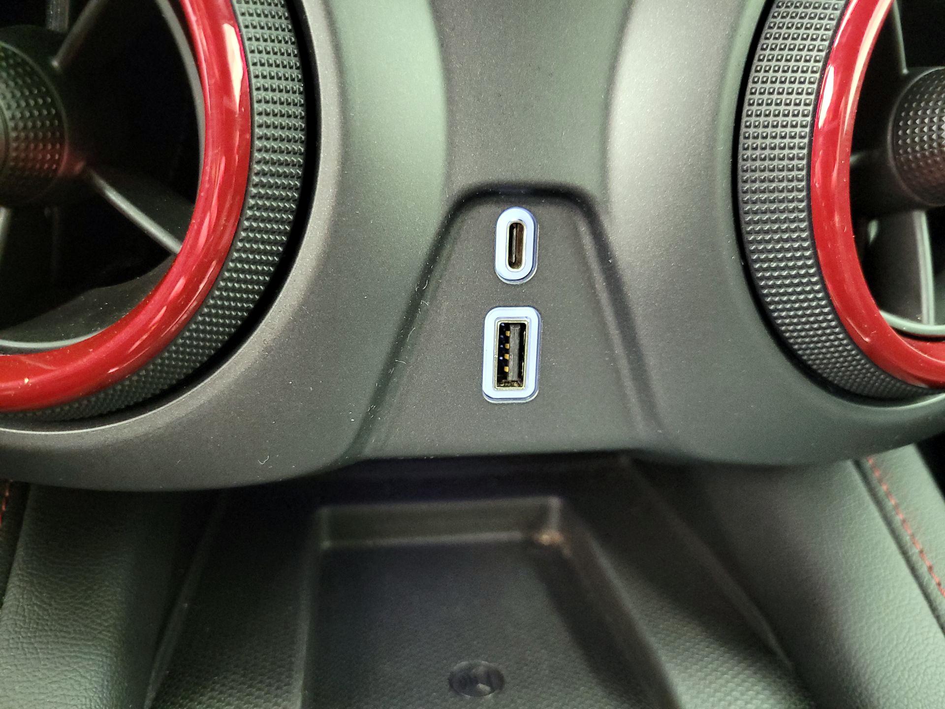 Thumbnail: 2020 Chevrolet Blazer - 18