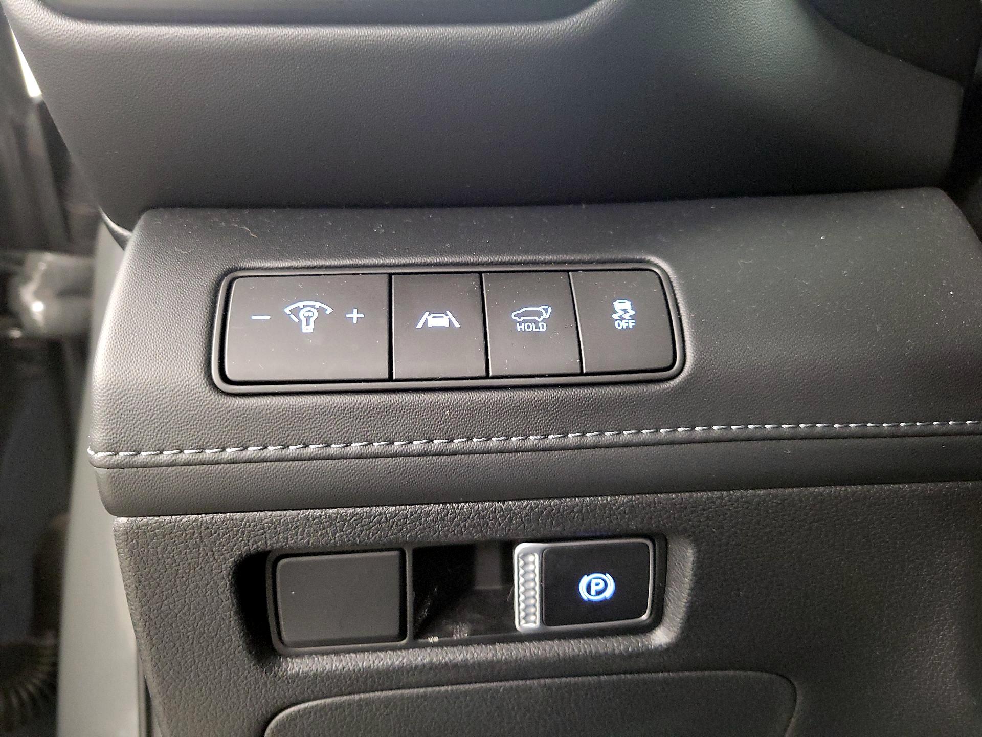 Thumbnail: 2022 Hyundai Santa Fe - 13