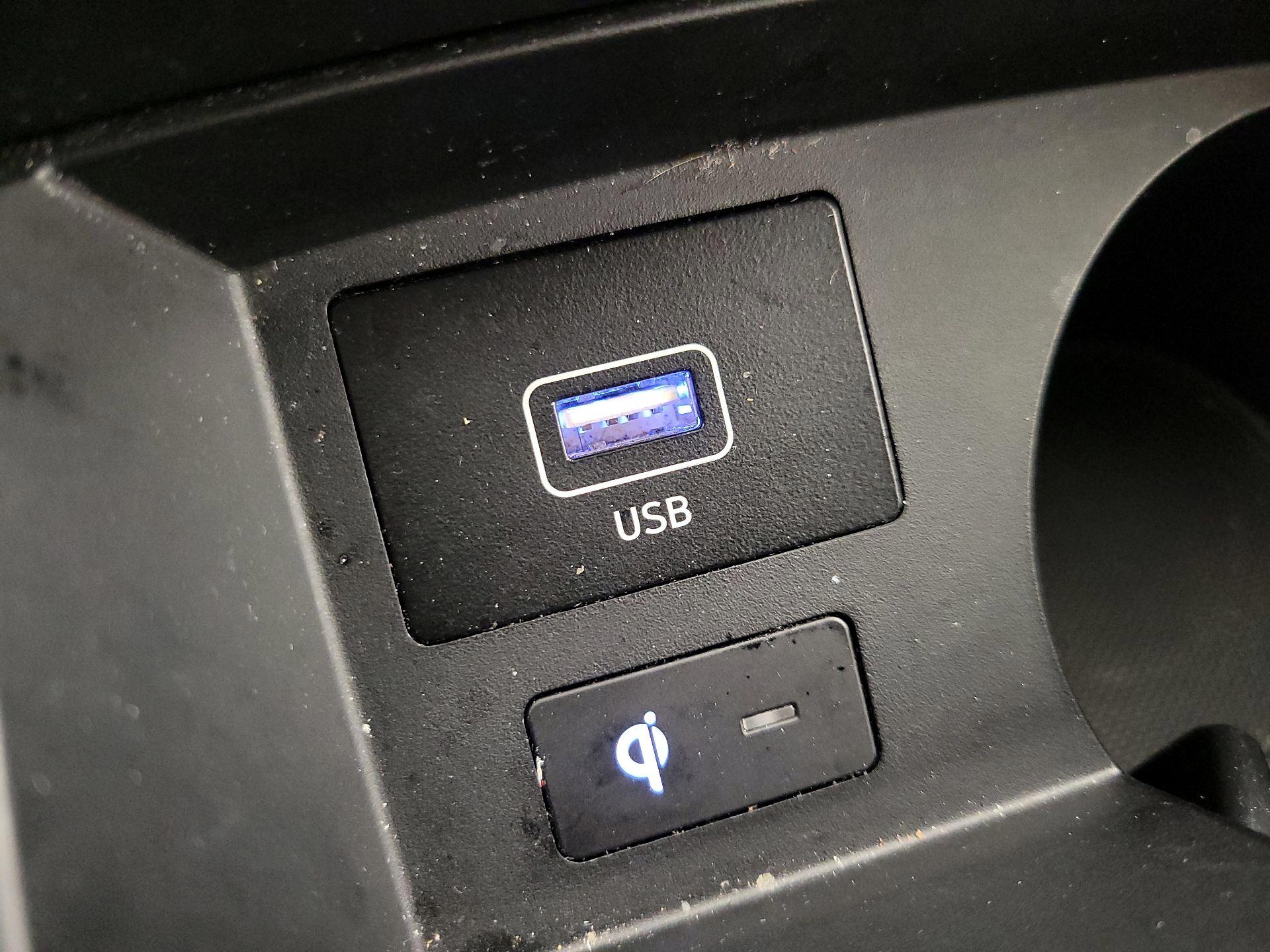 Thumbnail: 2022 Hyundai Santa Fe - 19