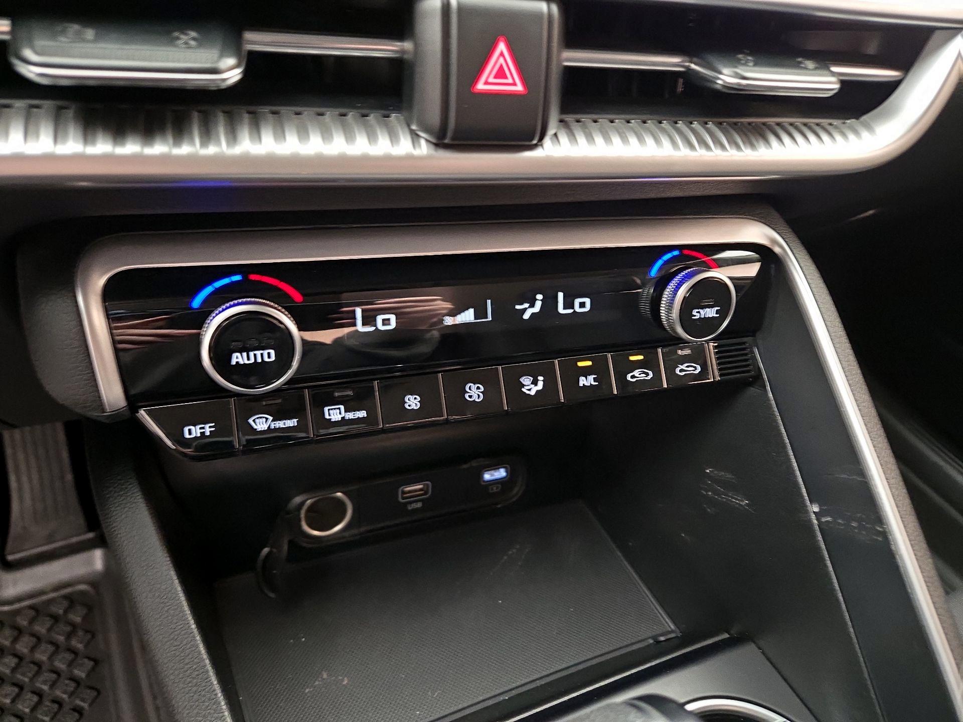 Thumbnail: 2023 Kia K5 - 16