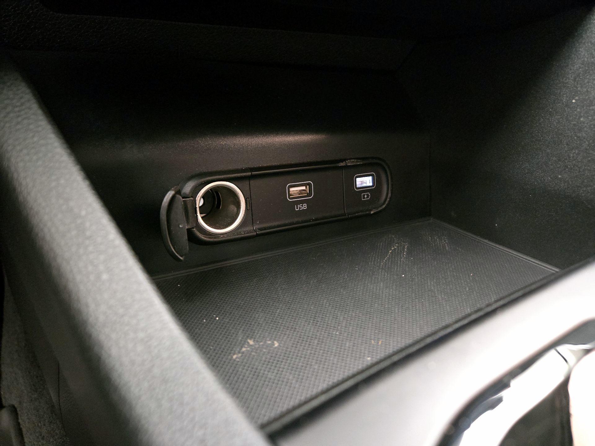 Thumbnail: 2023 Kia K5 - 18