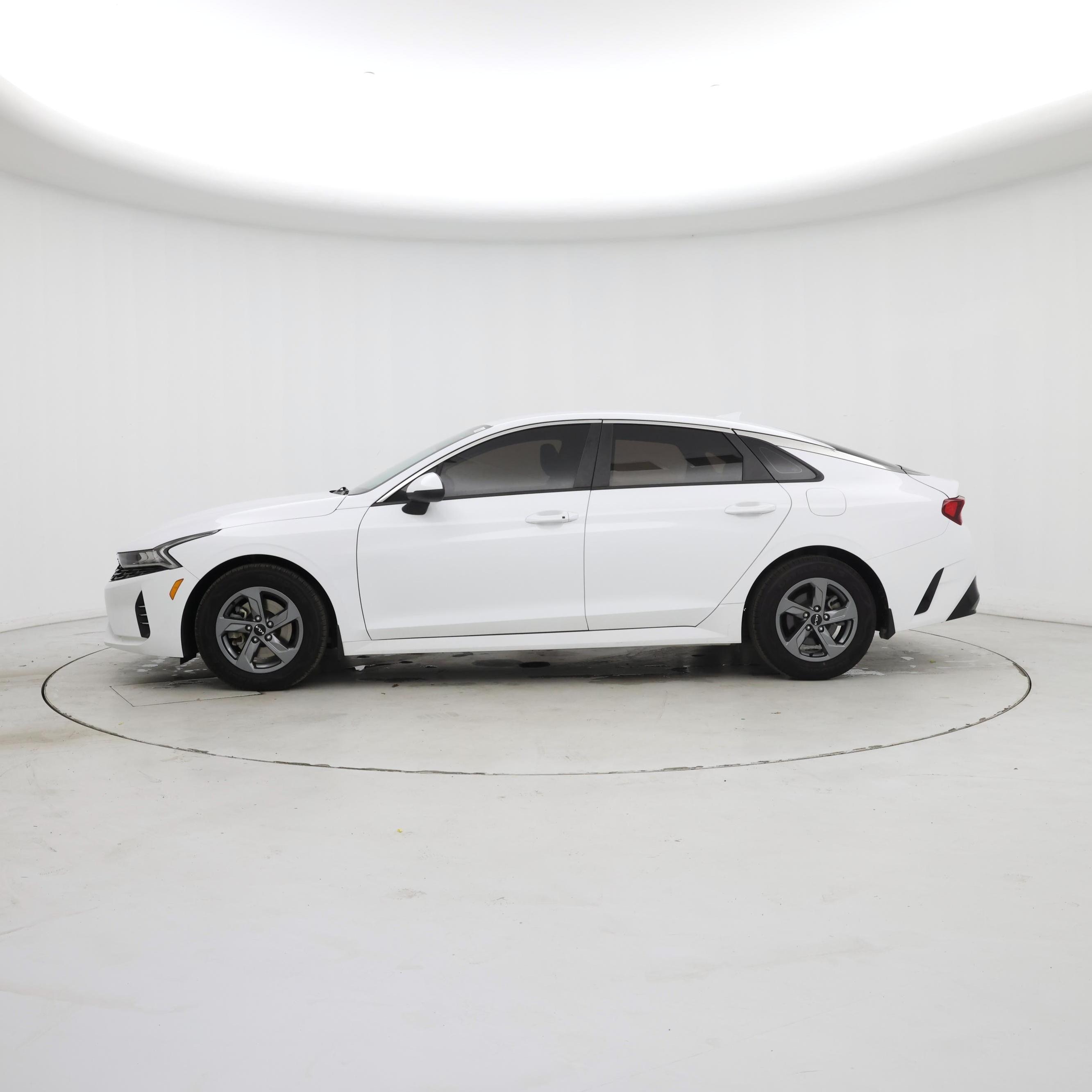 Thumbnail: 2023 Kia K5 - 3