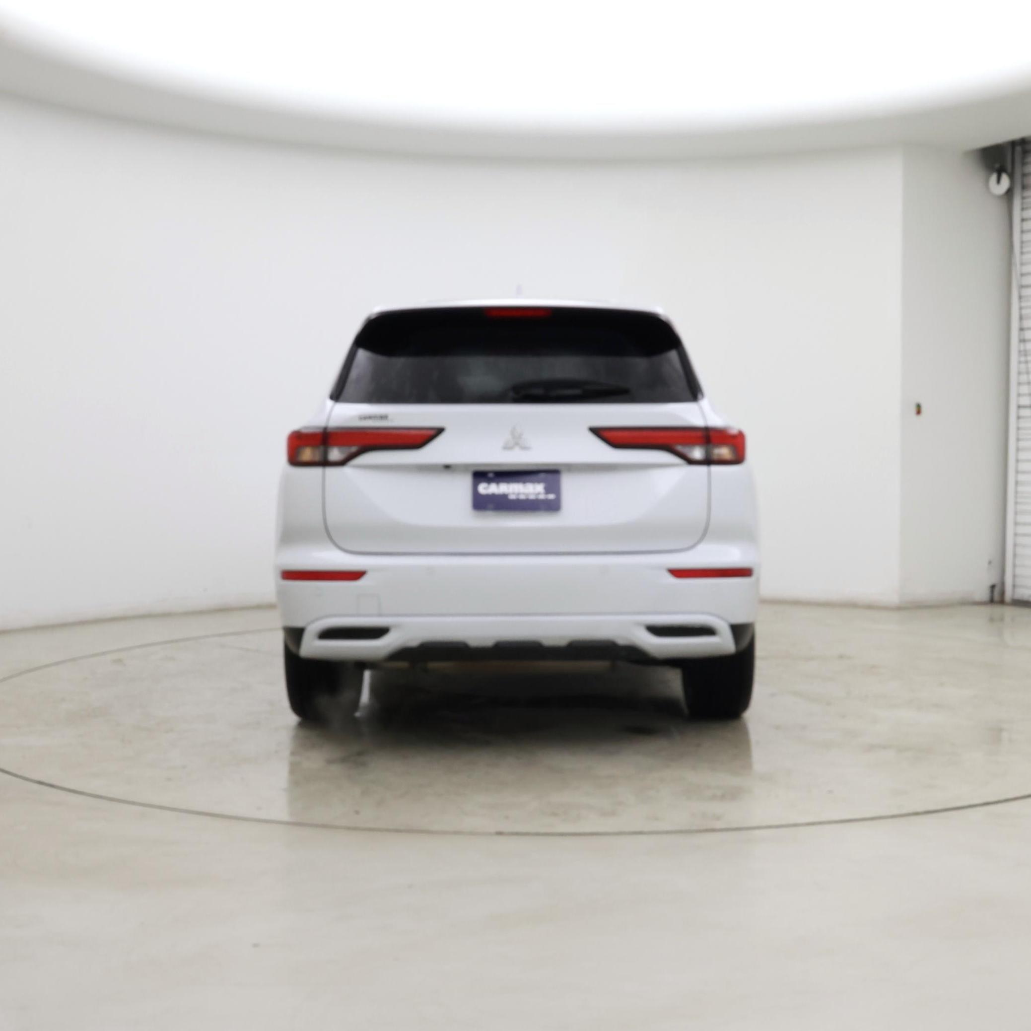 Thumbnail: 2024 Mitsubishi Outlander - 6