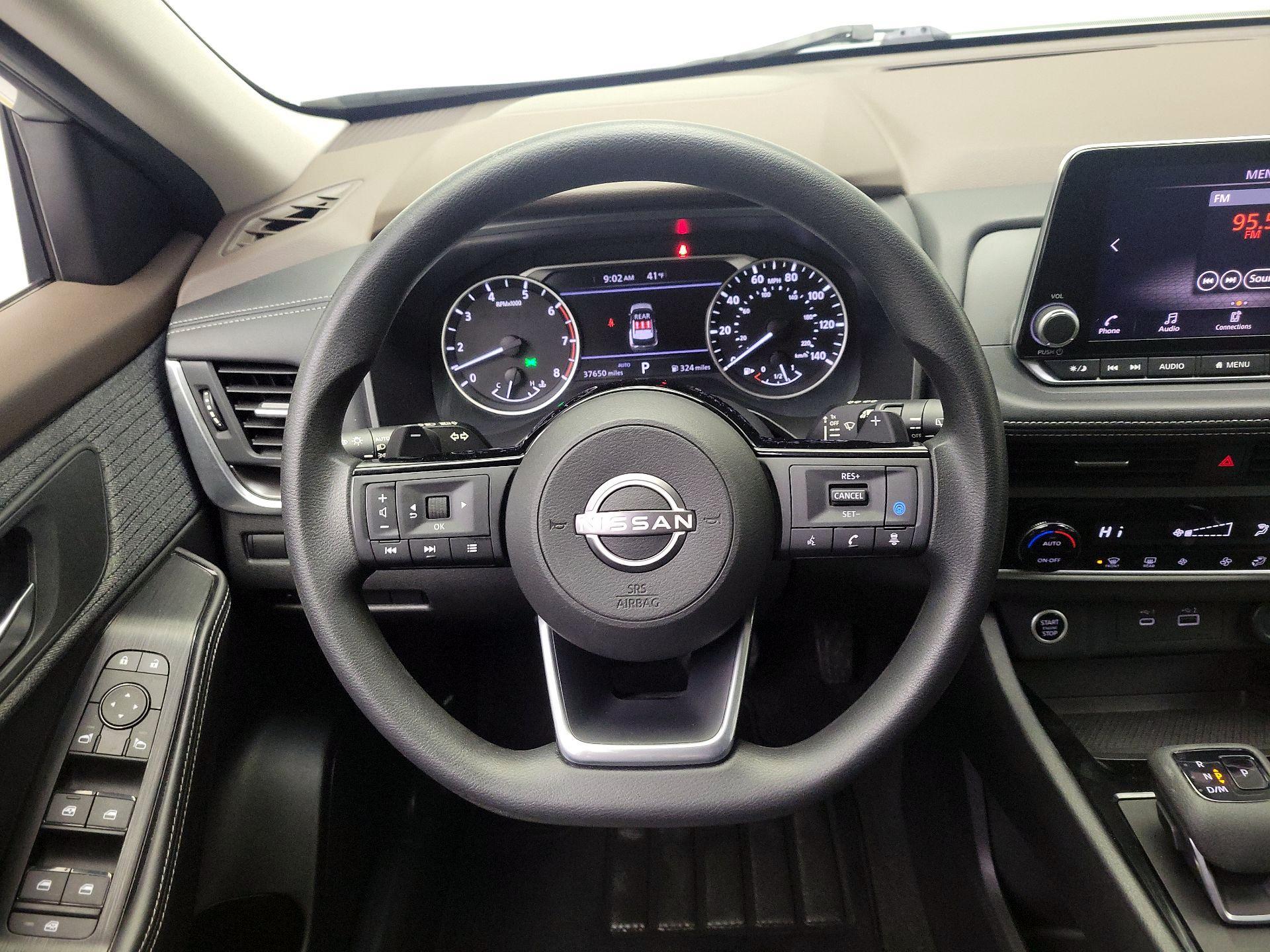 Thumbnail: 2023 Nissan Rogue - 10