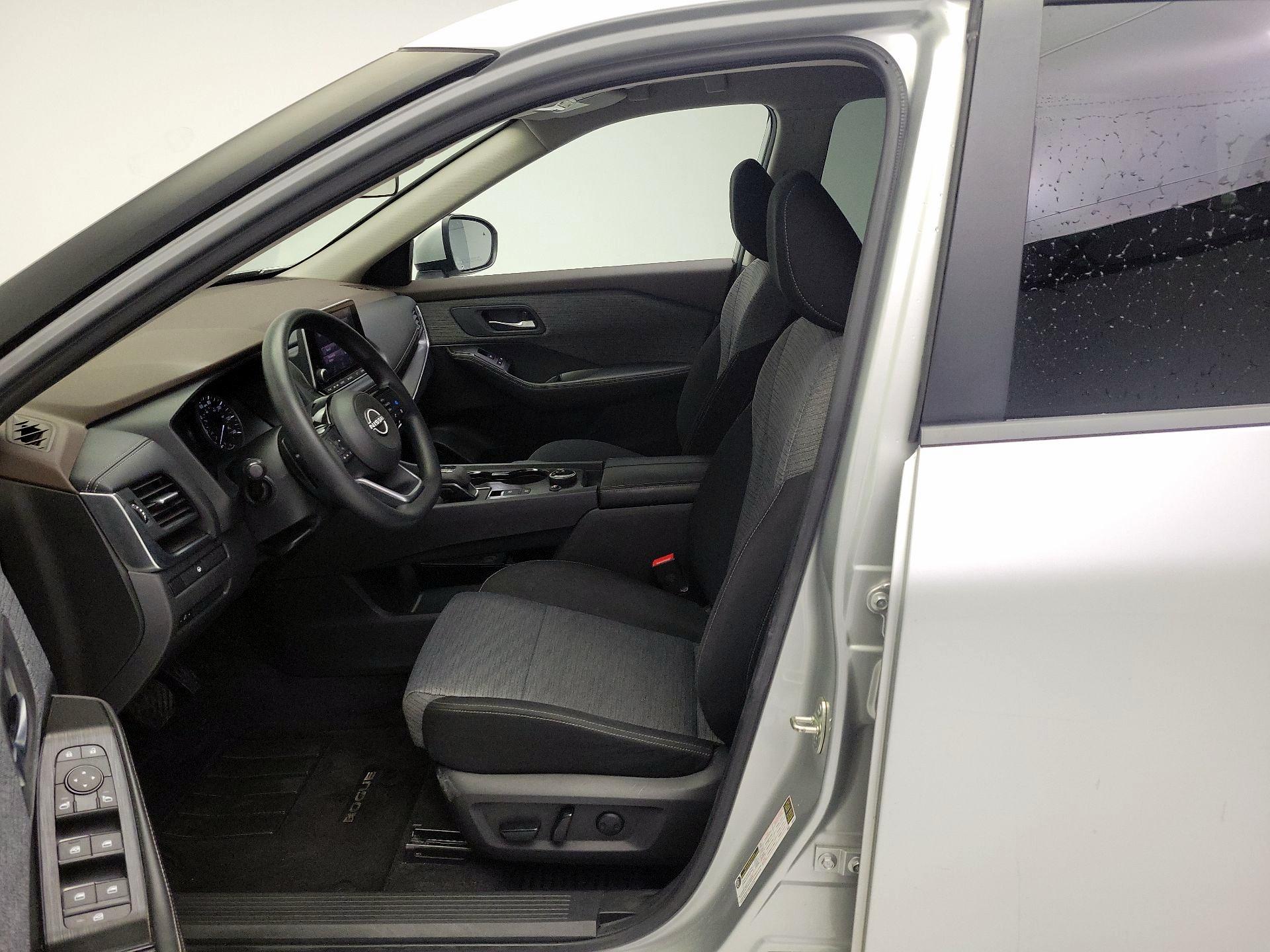 Thumbnail: 2023 Nissan Rogue - 11