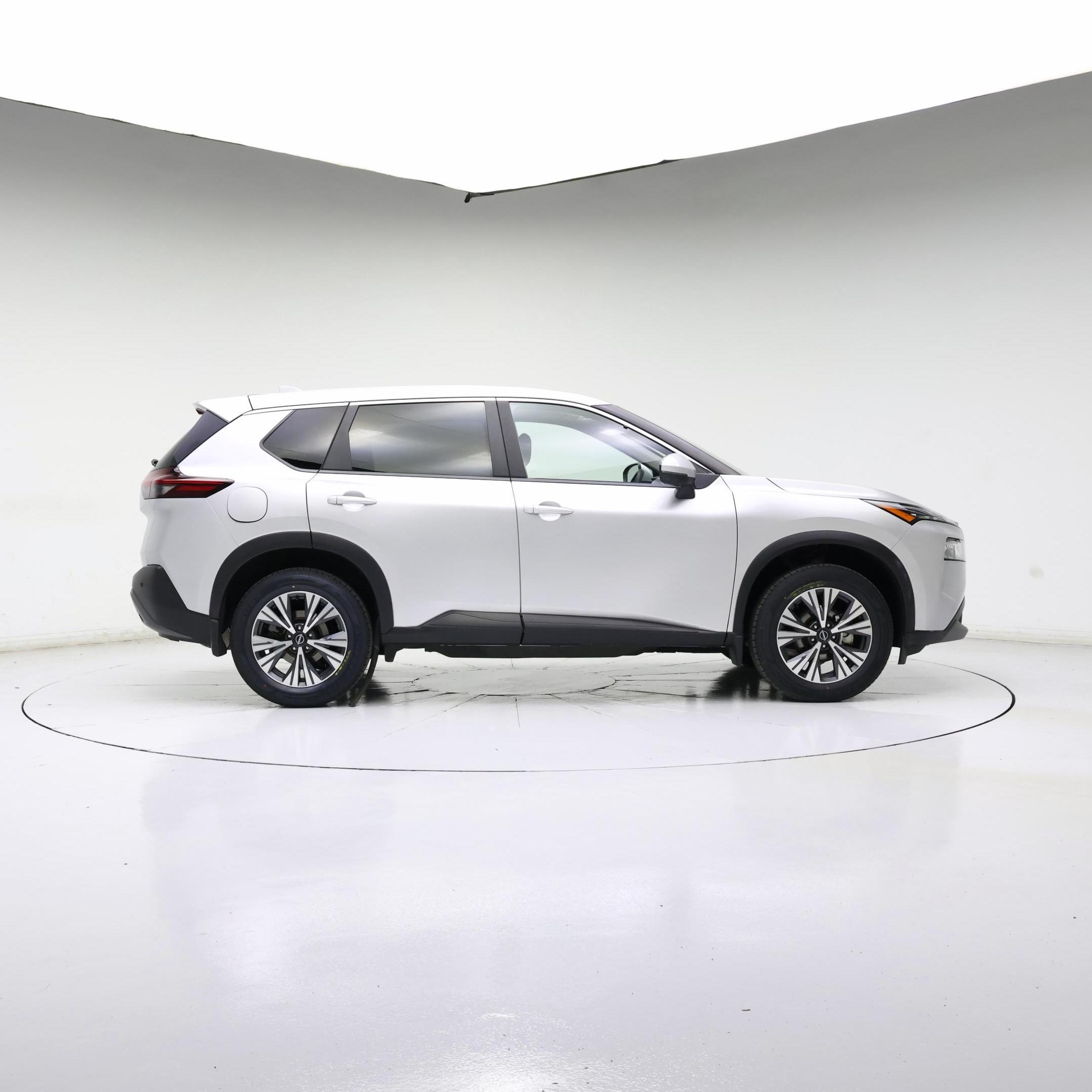 Thumbnail: 2023 Nissan Rogue - 3