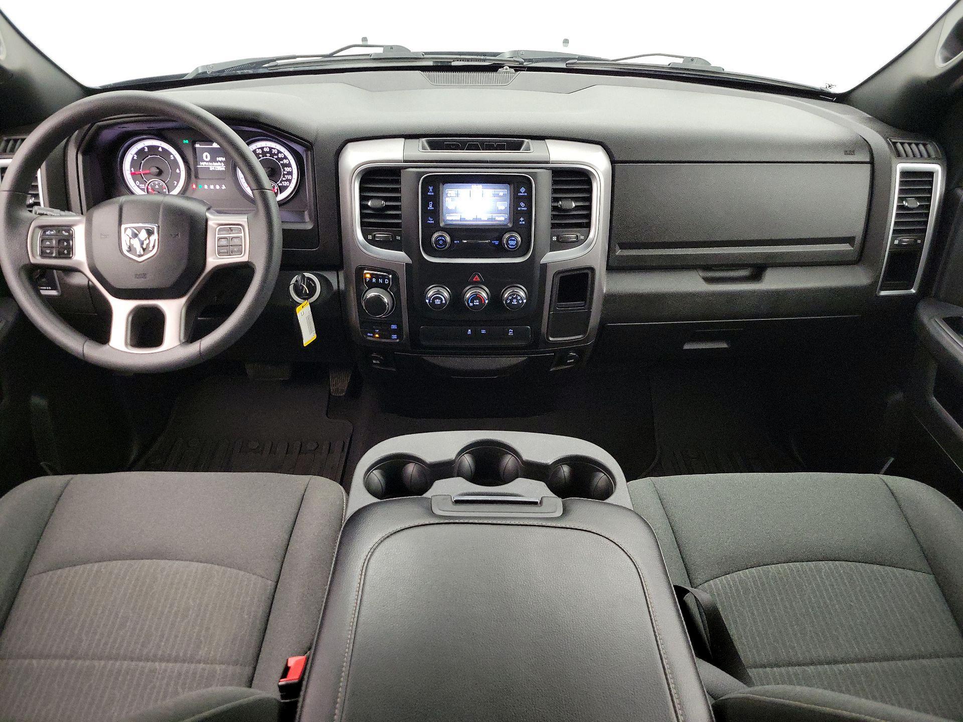 Thumbnail: 2022 RAM 1500 Classic - 9