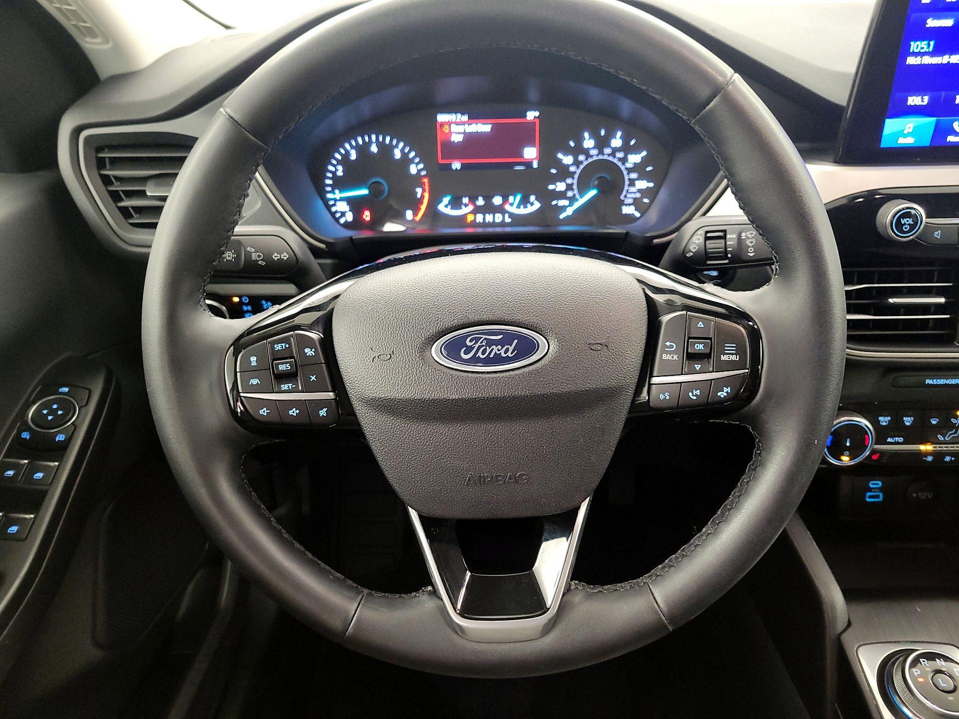 Thumbnail: 2022 Ford Escape - 10