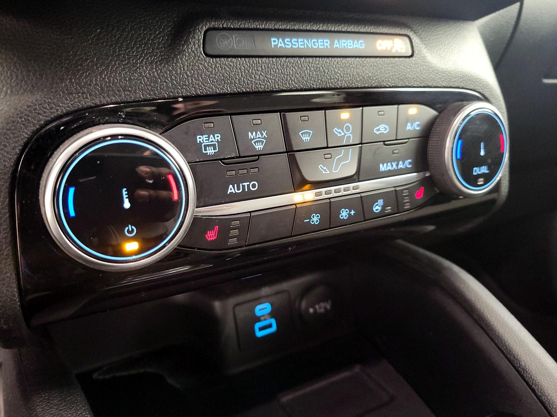 Thumbnail: 2022 Ford Escape - 17