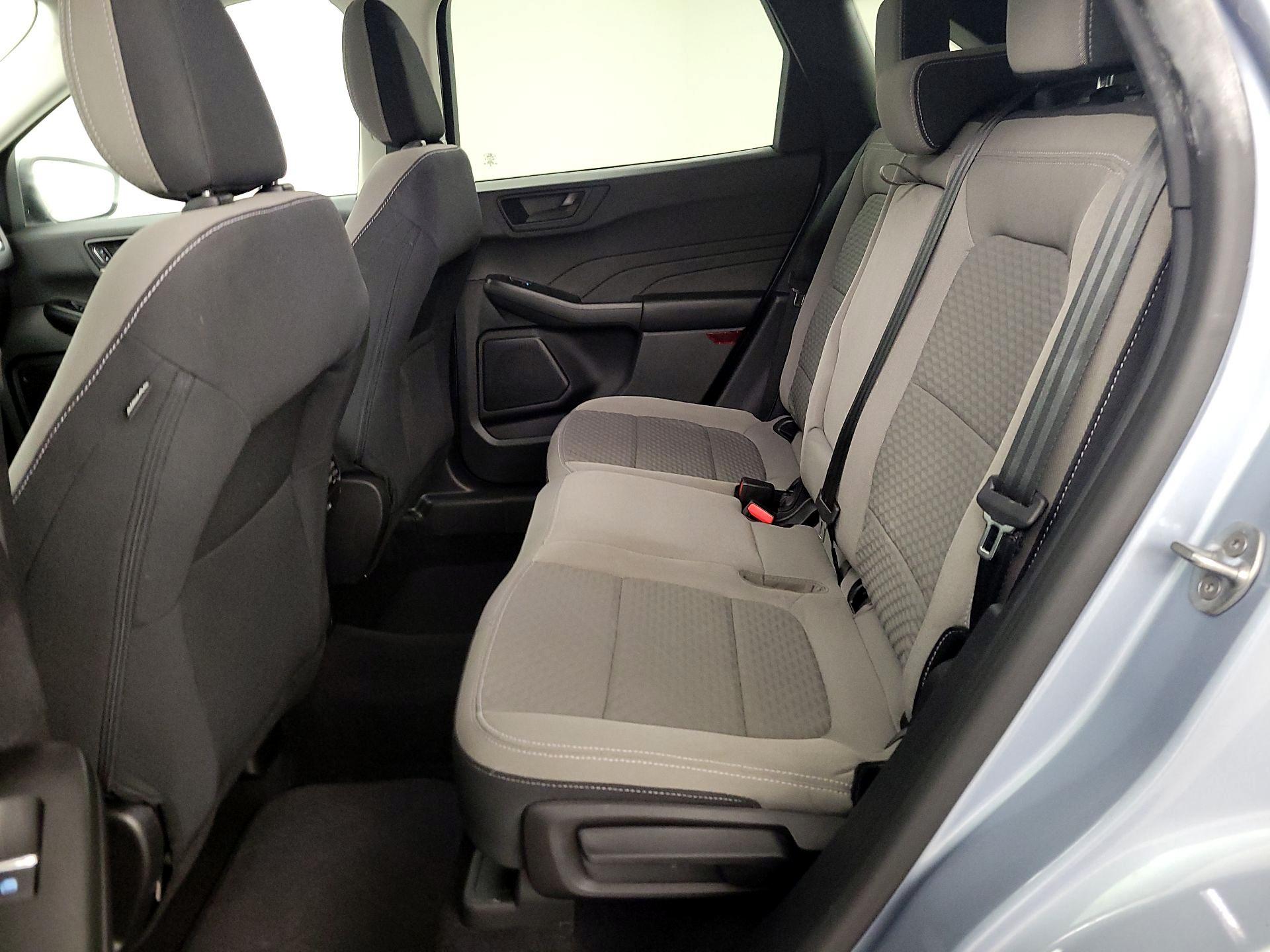 Thumbnail: 2022 Ford Escape - 20