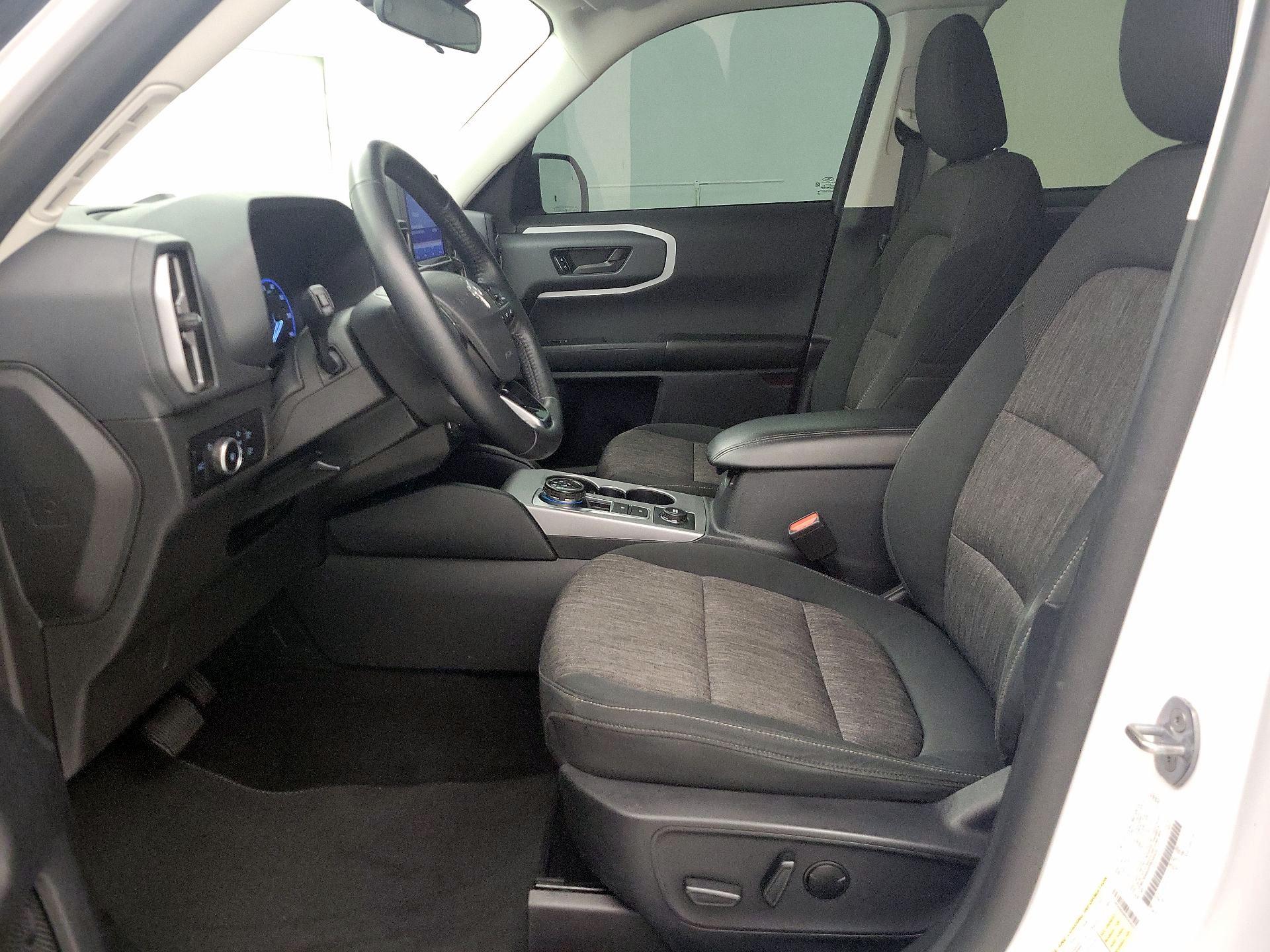 Thumbnail: 2023 Ford Bronco Sport - 11