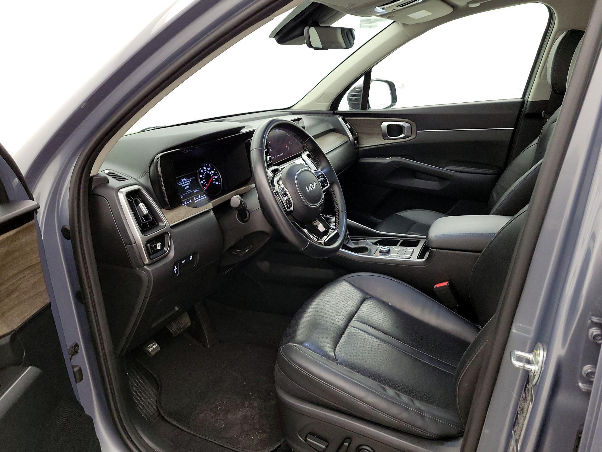 Thumbnail: 2022 Kia Sorento - 11