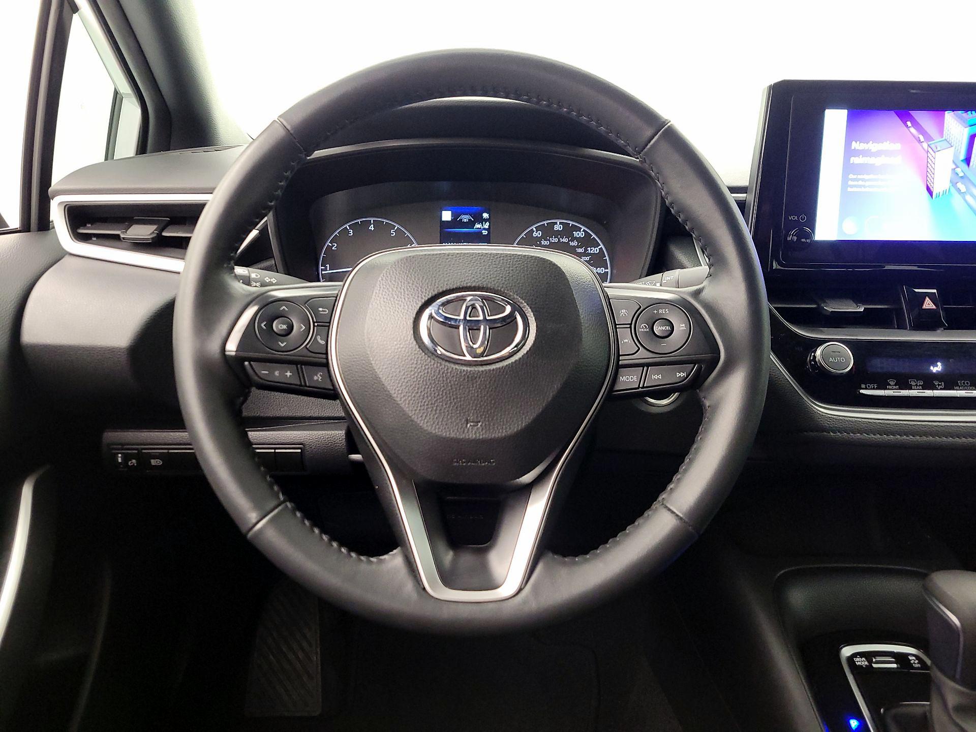 Thumbnail: 2025 Toyota Corolla - 10