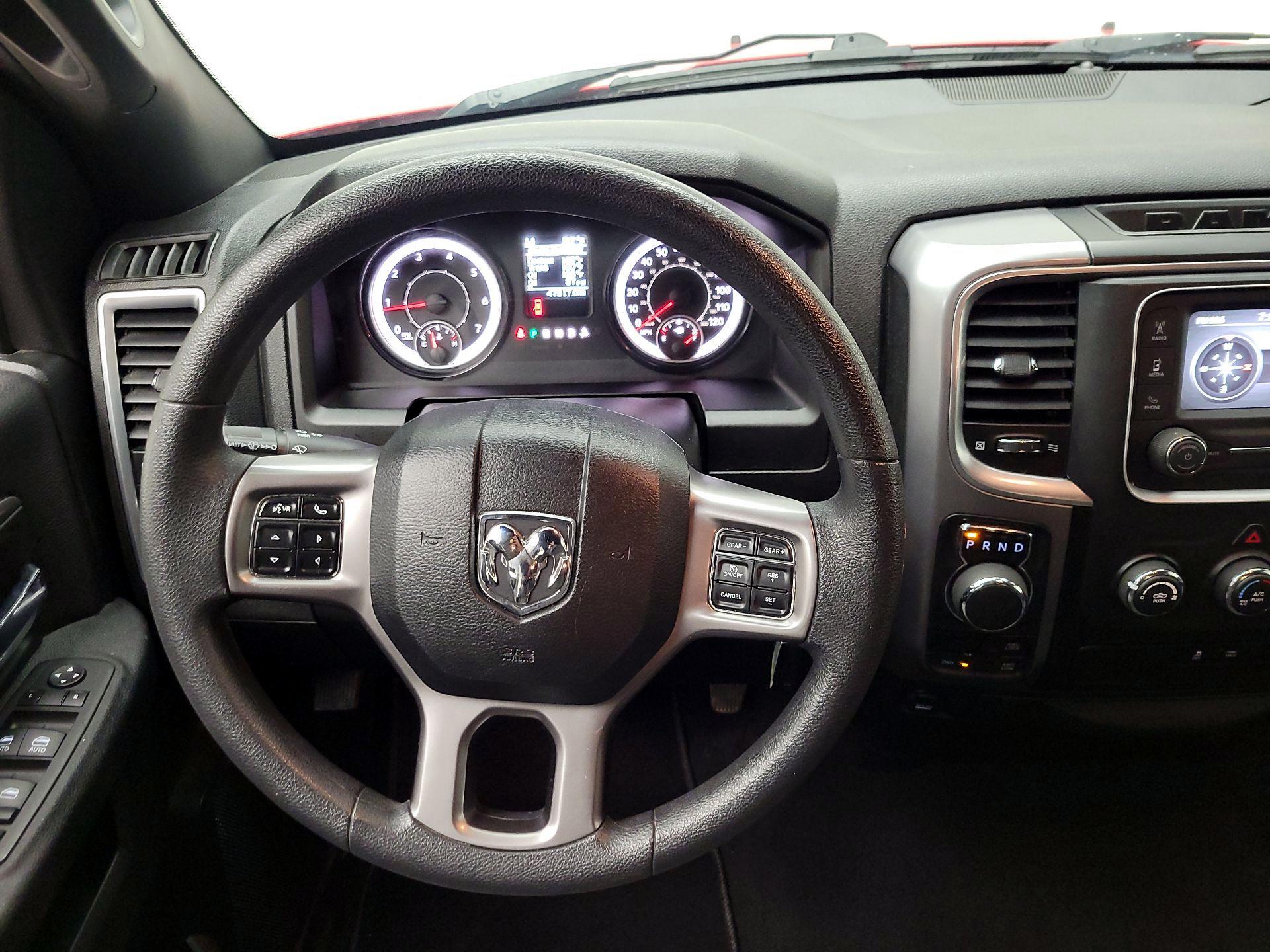 Thumbnail: 2024 RAM 1500 Classic - 10