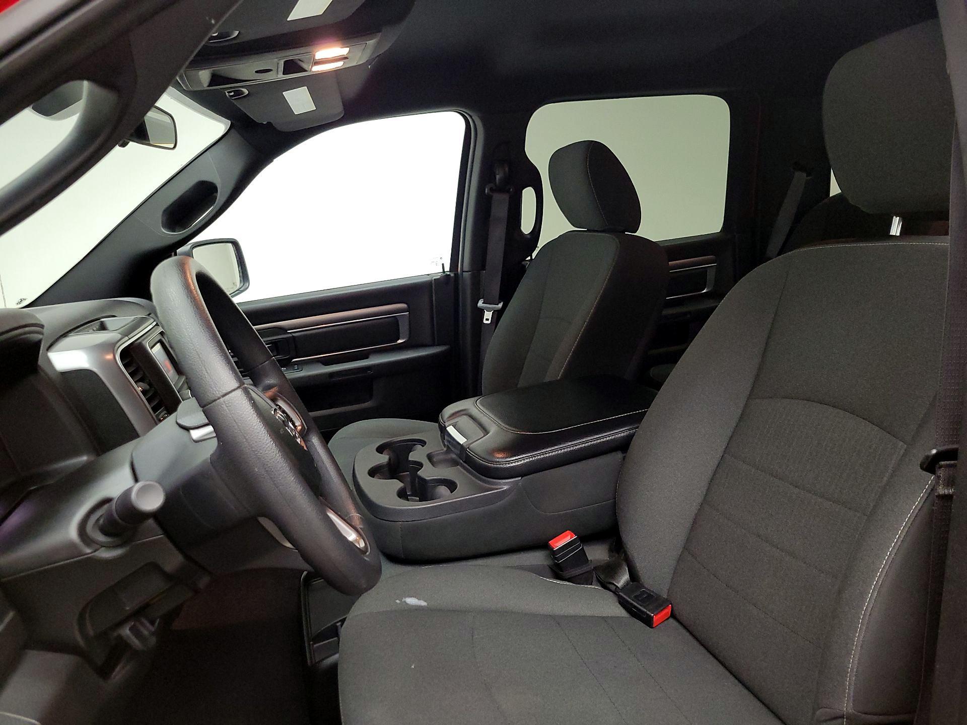 Thumbnail: 2024 RAM 1500 Classic - 11