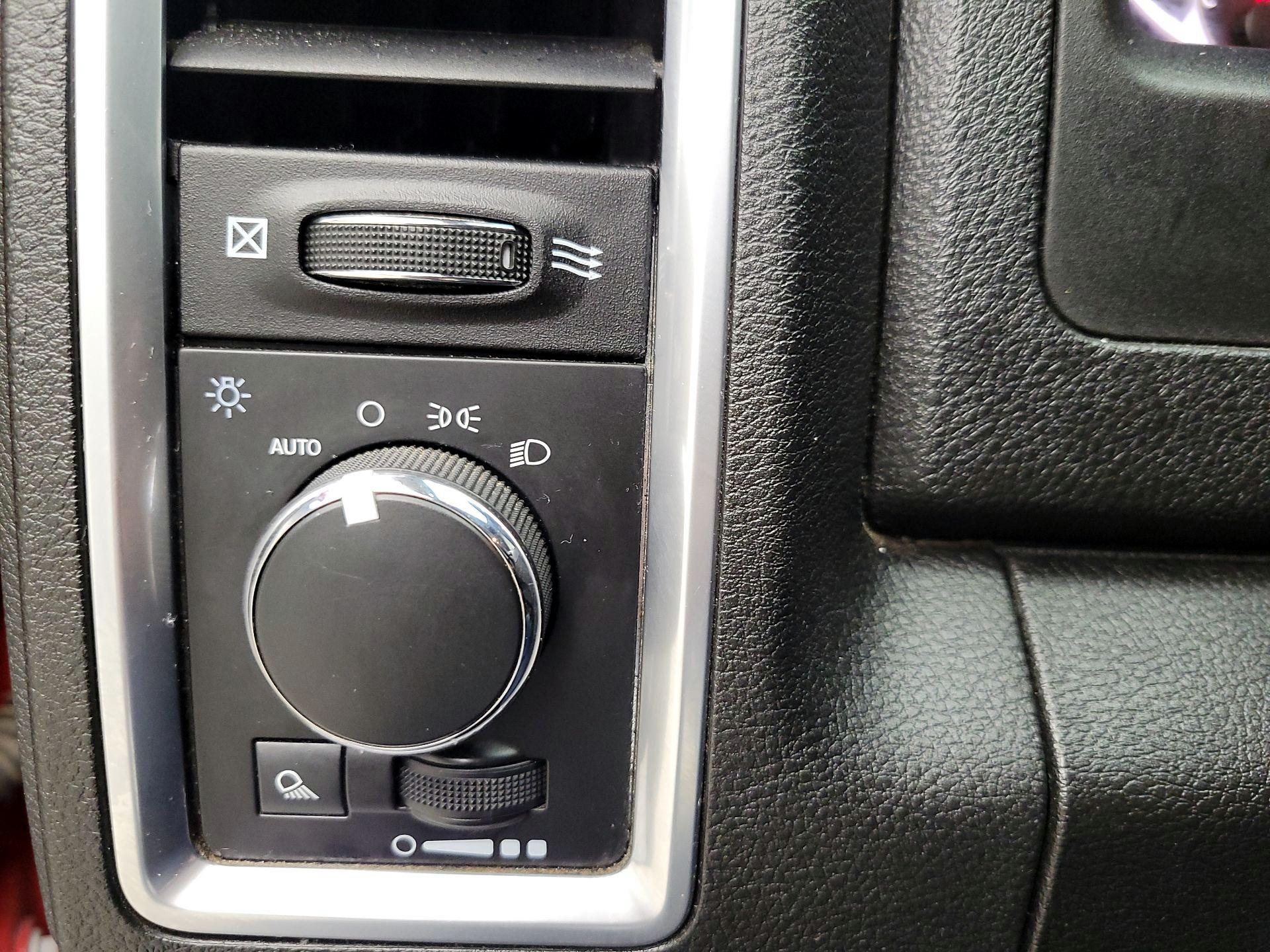 Thumbnail: 2024 RAM 1500 Classic - 13