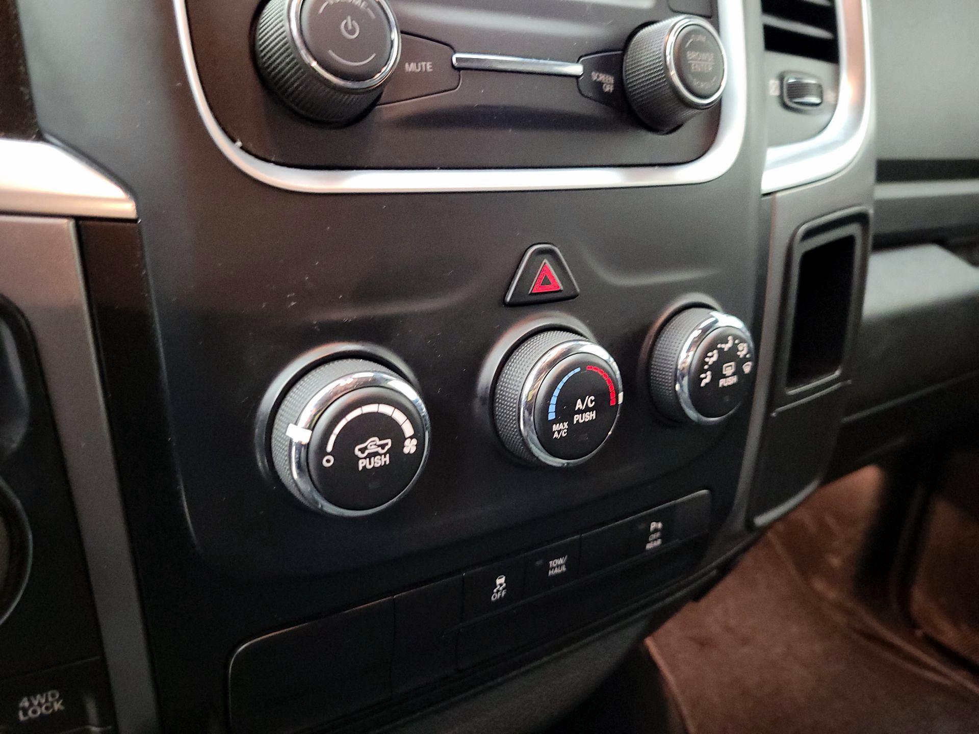 Thumbnail: 2024 RAM 1500 Classic - 16