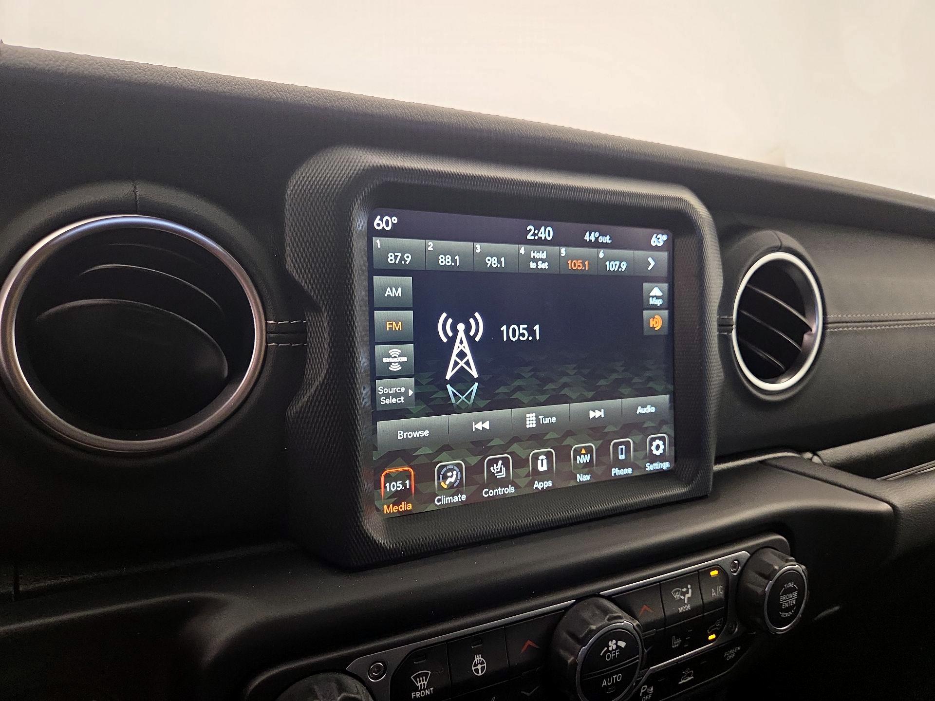 Thumbnail: 2021 Jeep Gladiator - 15