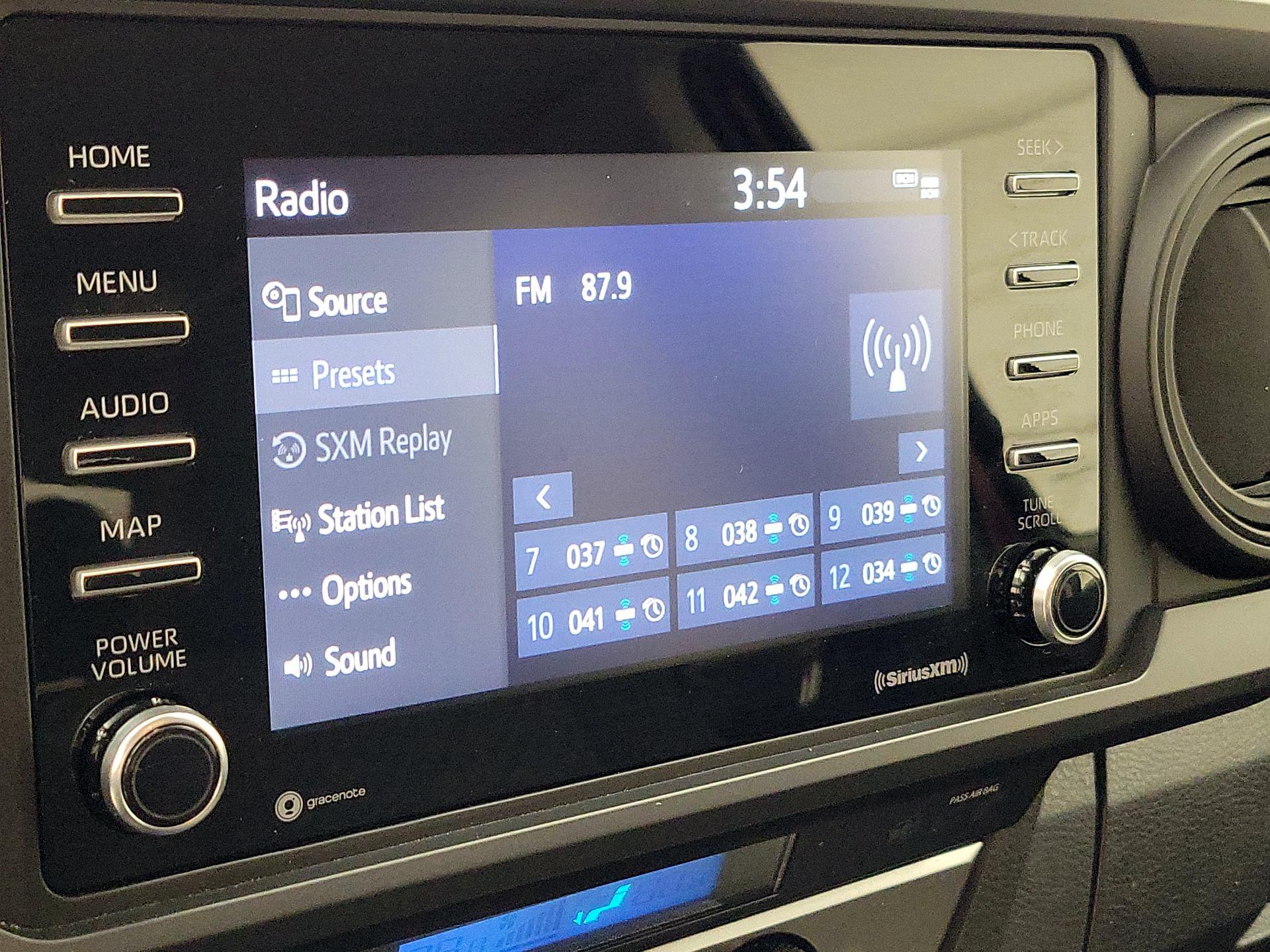 Thumbnail: 2023 Toyota Tacoma - 15