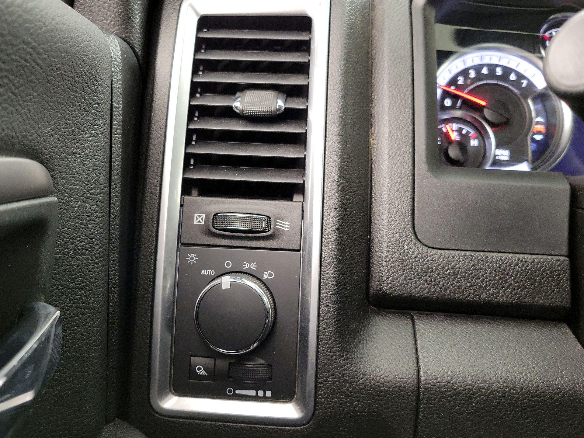 Thumbnail: 2022 RAM 1500 Classic - 13