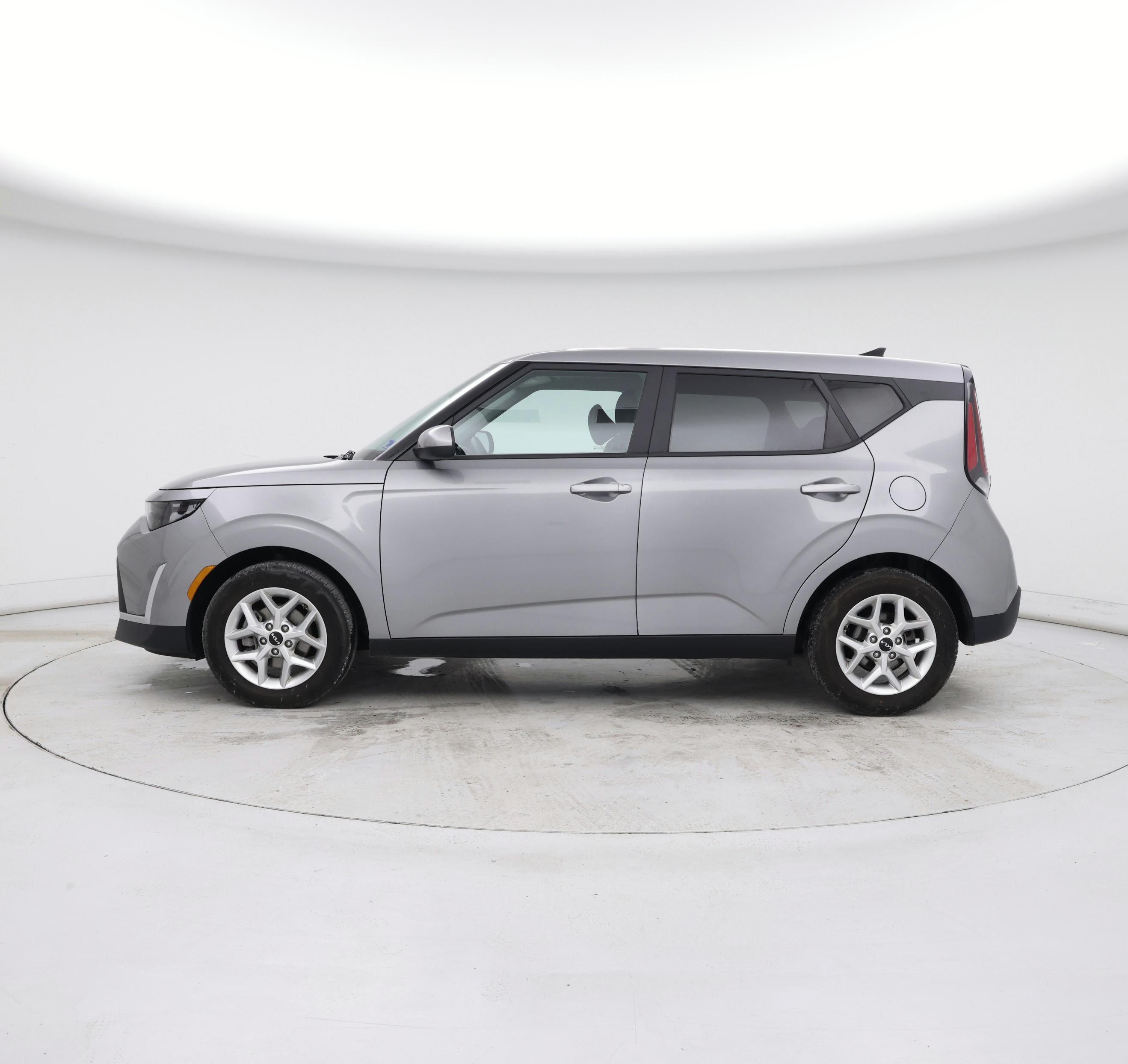 Thumbnail: 2023 Kia Soul - 3