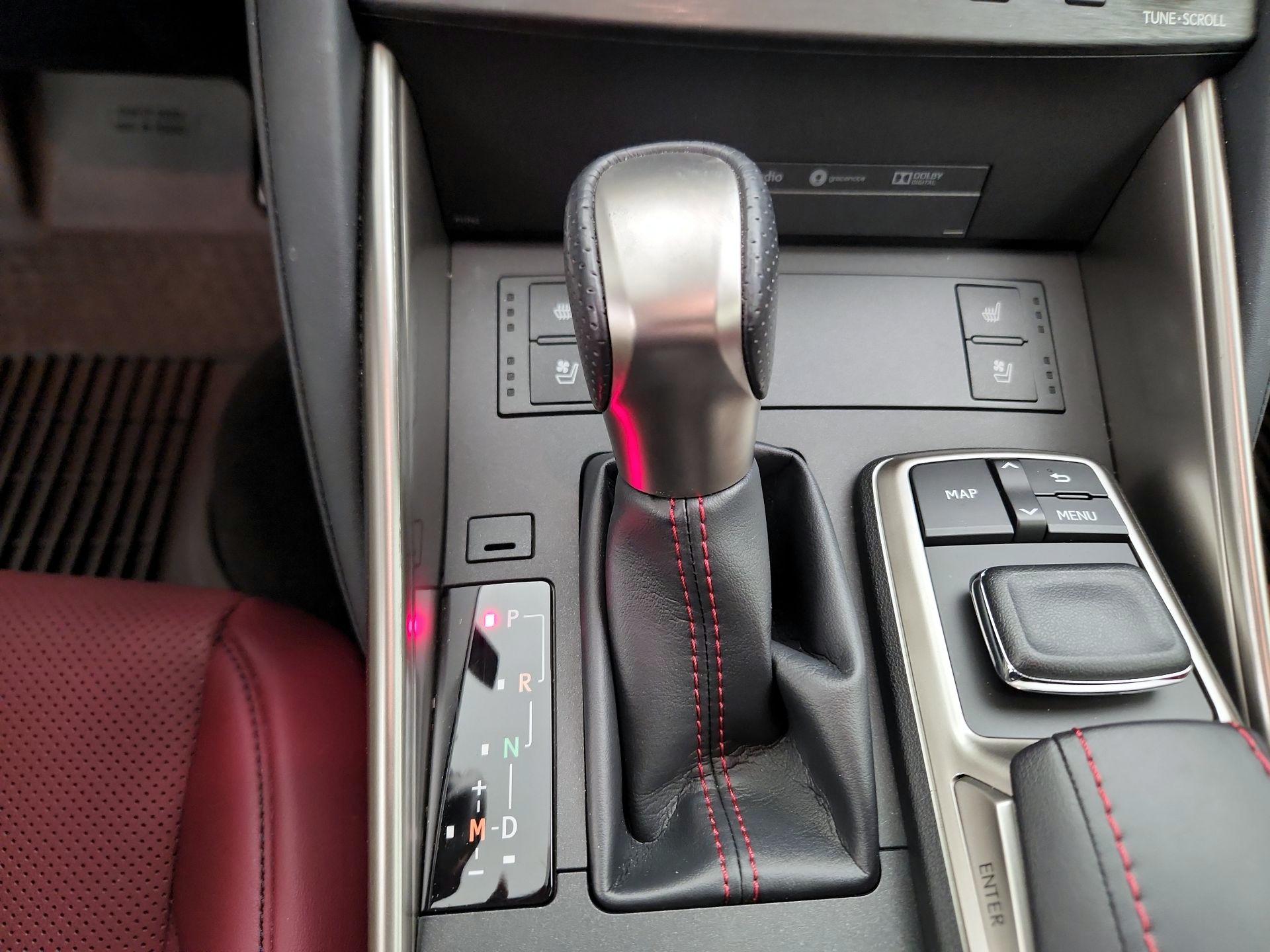 Thumbnail: 2019 Lexus IS - 17