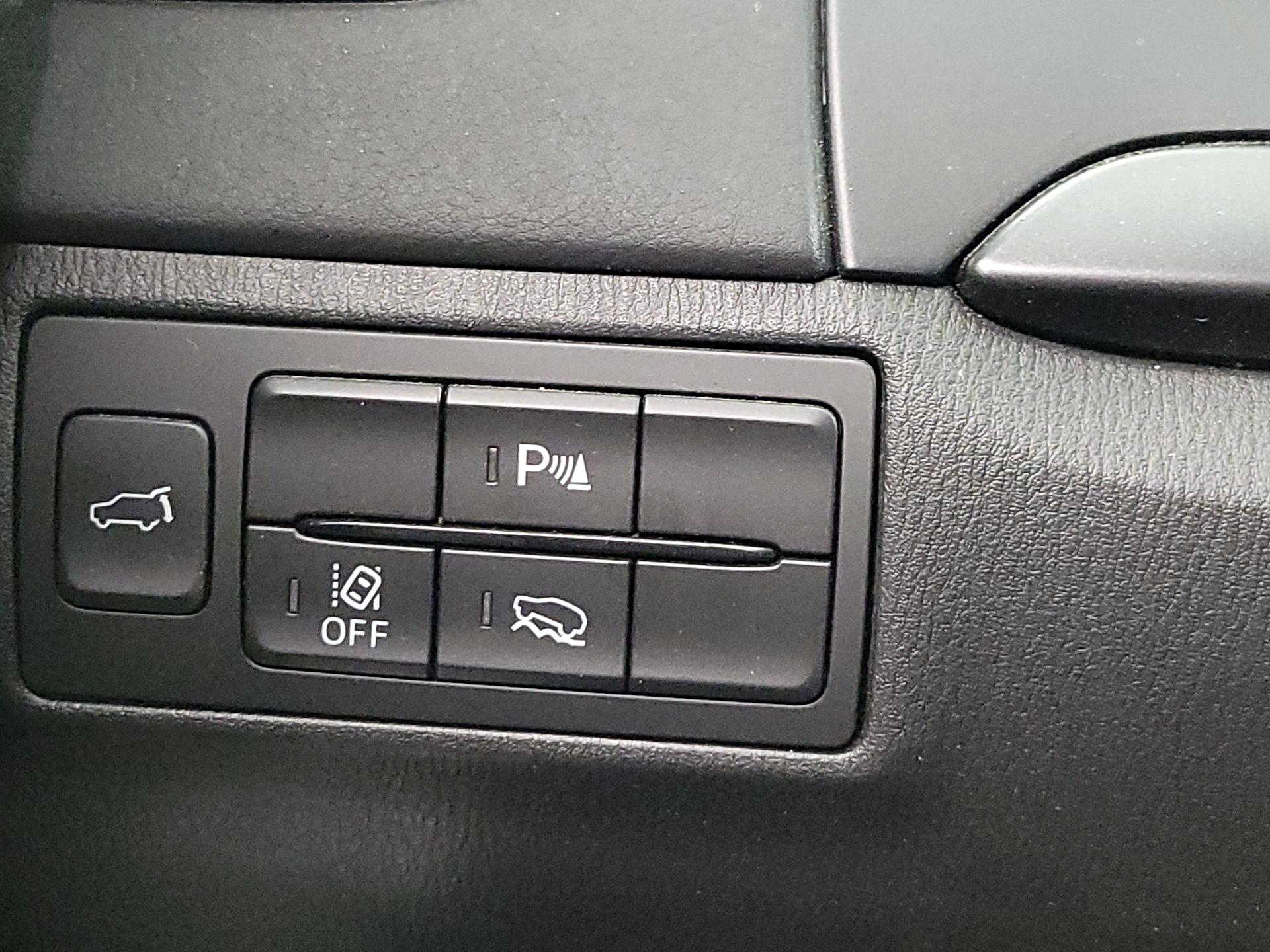 Thumbnail: 2023 Mazda CX-9 - 13