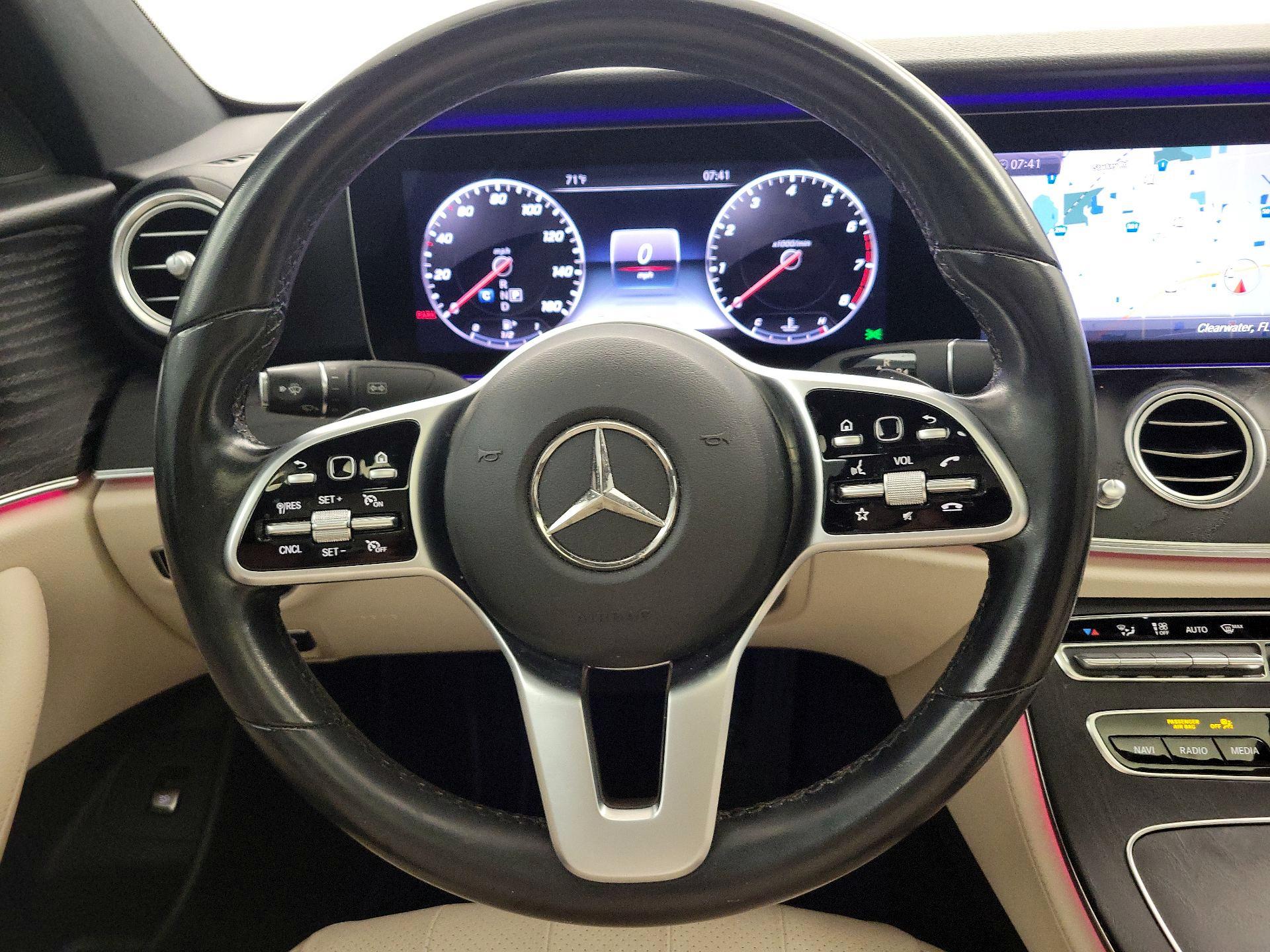 Thumbnail: 2020 Mercedes-Benz E-Class - 10