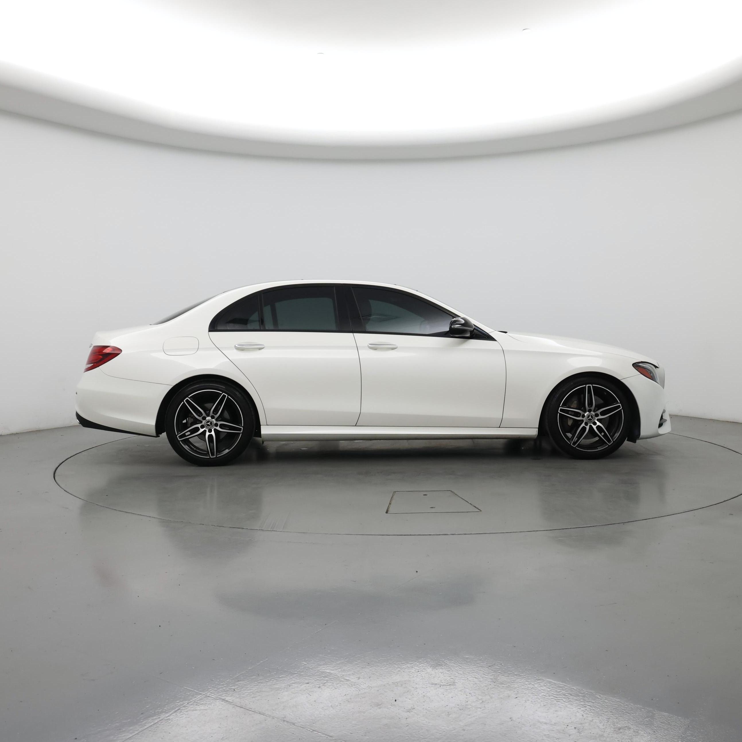 Thumbnail: 2020 Mercedes-Benz E-Class - 7