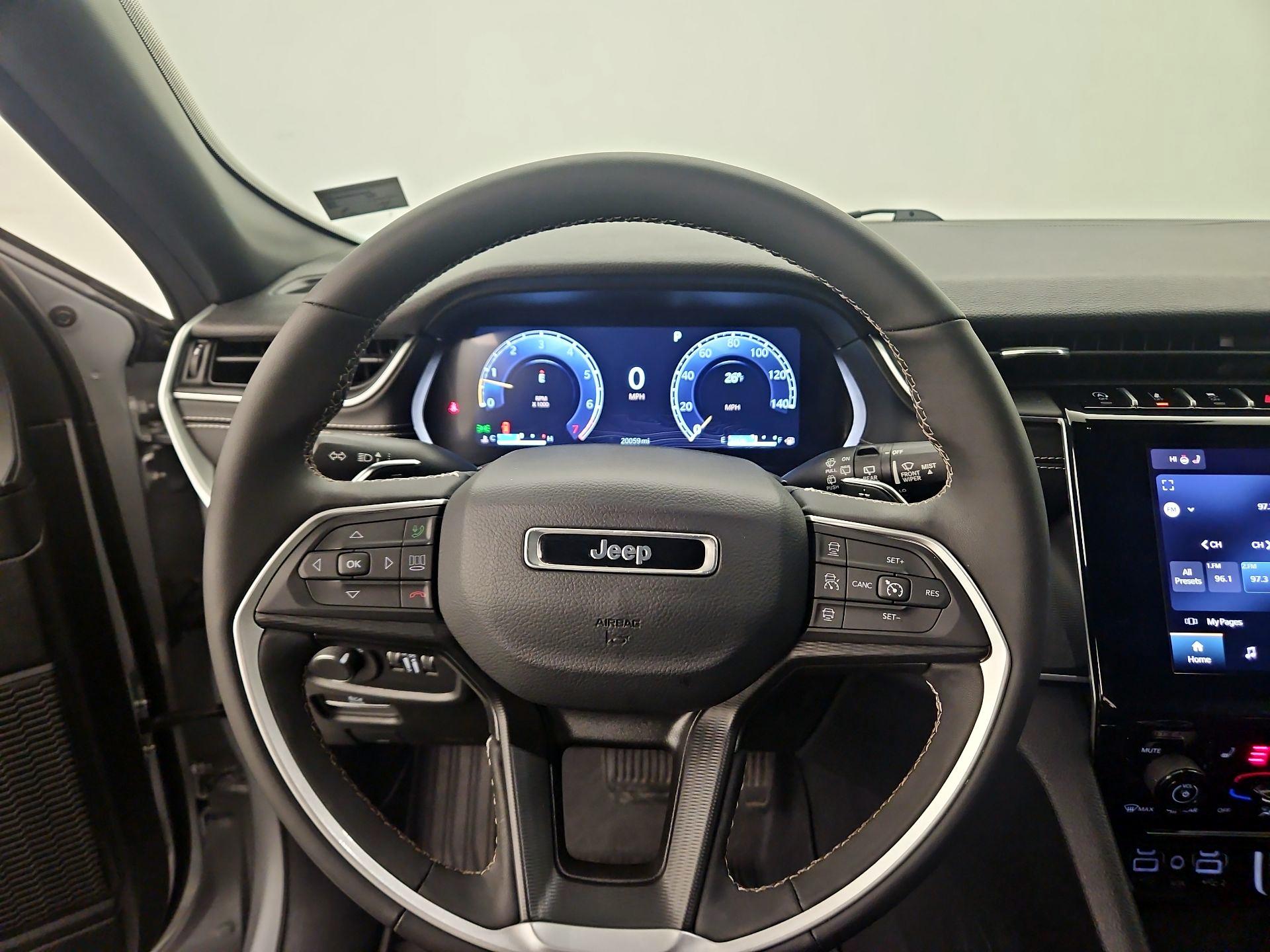 Thumbnail: 2024 Jeep Grand Cherokee - 10