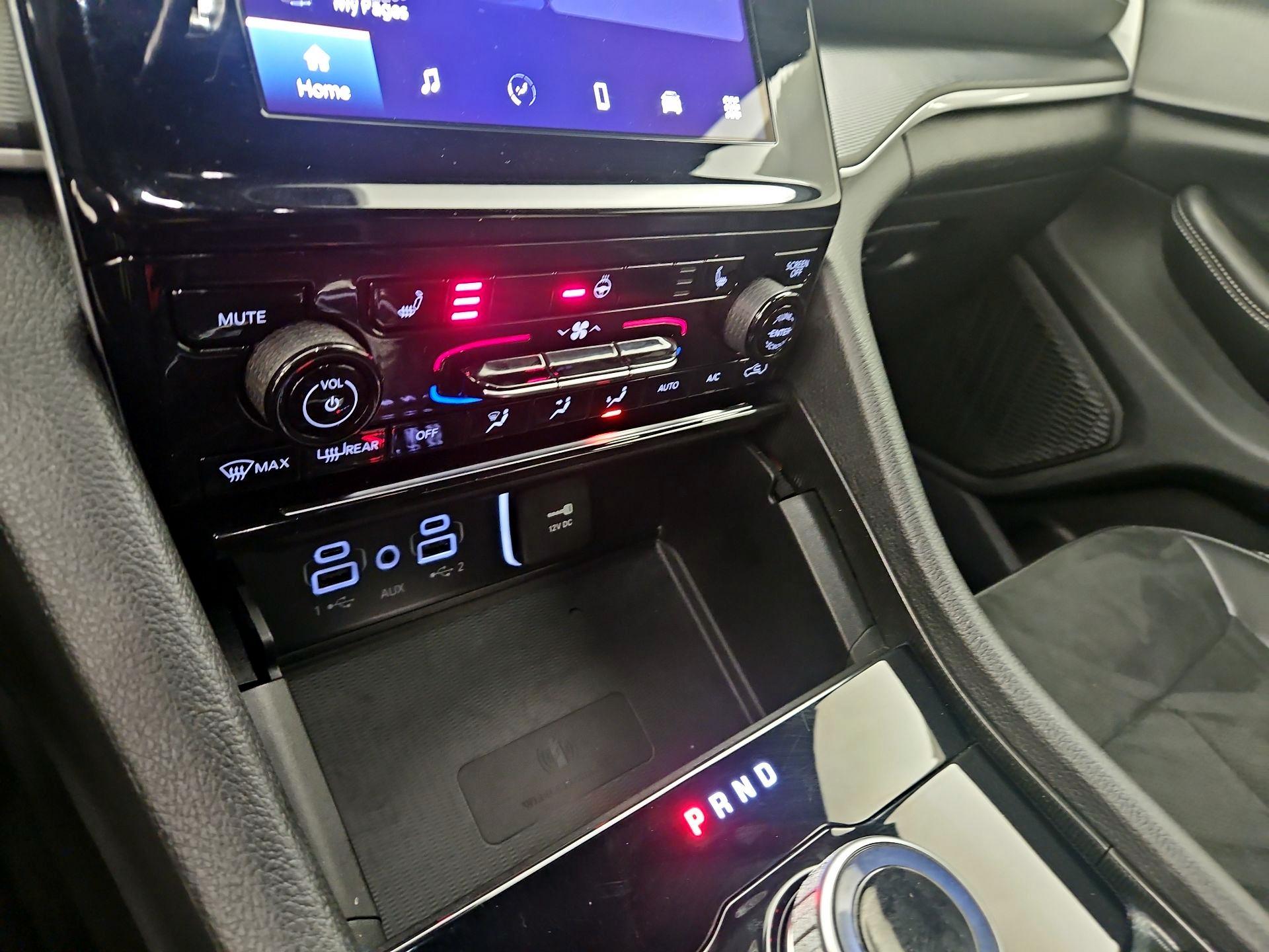 Thumbnail: 2024 Jeep Grand Cherokee - 16