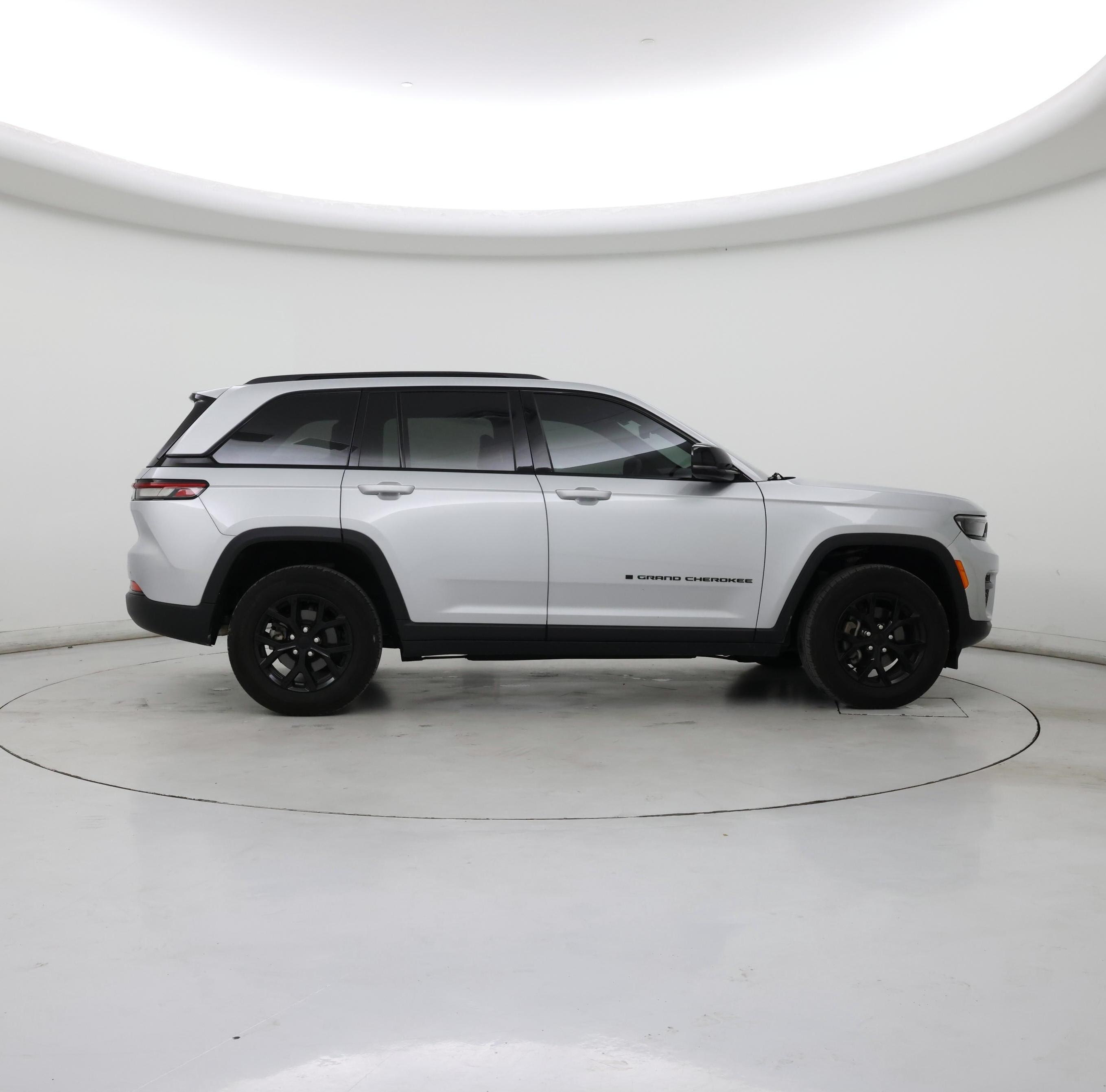Thumbnail: 2024 Jeep Grand Cherokee - 7