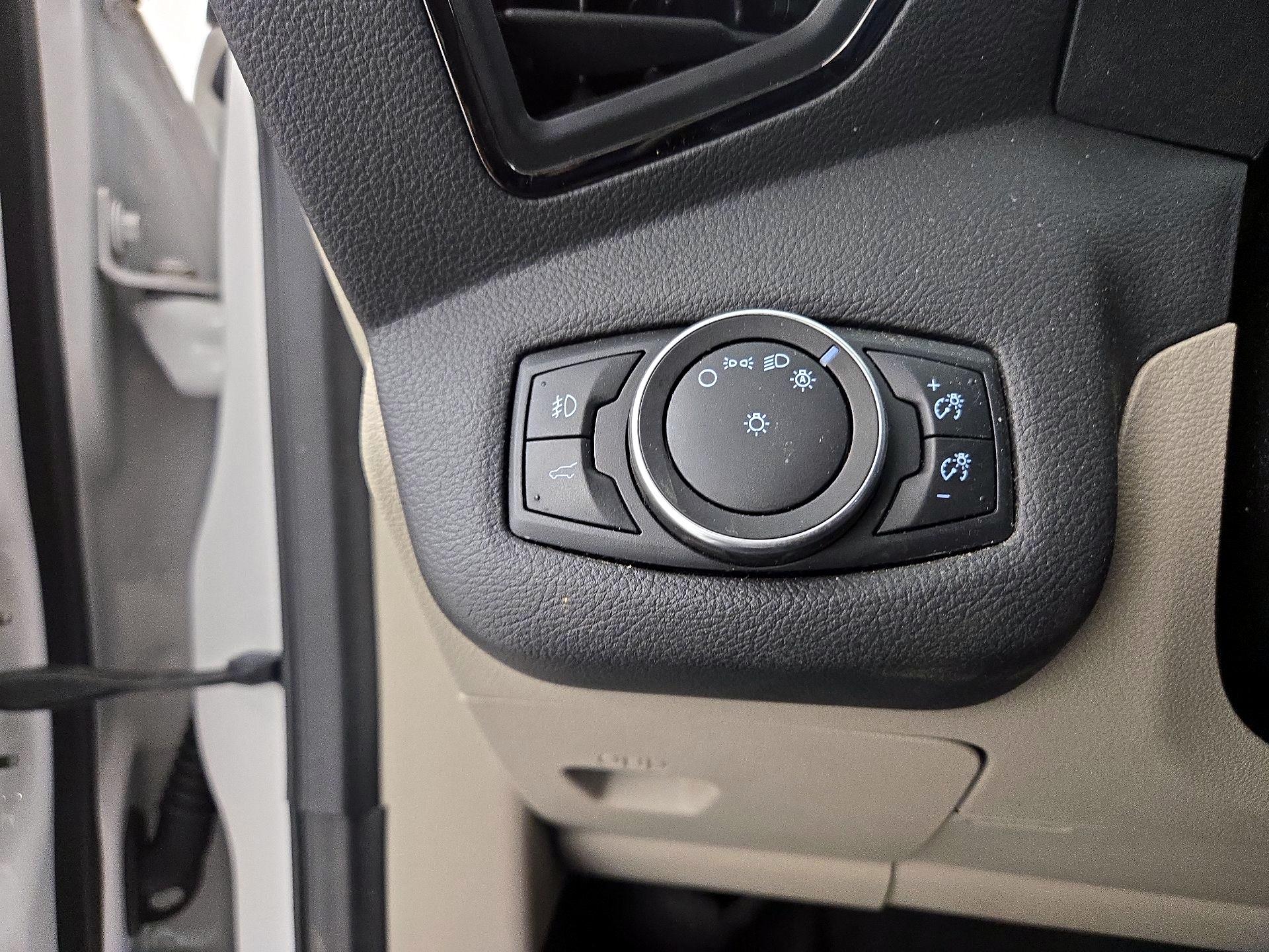 Thumbnail: 2017 Ford Escape - 13