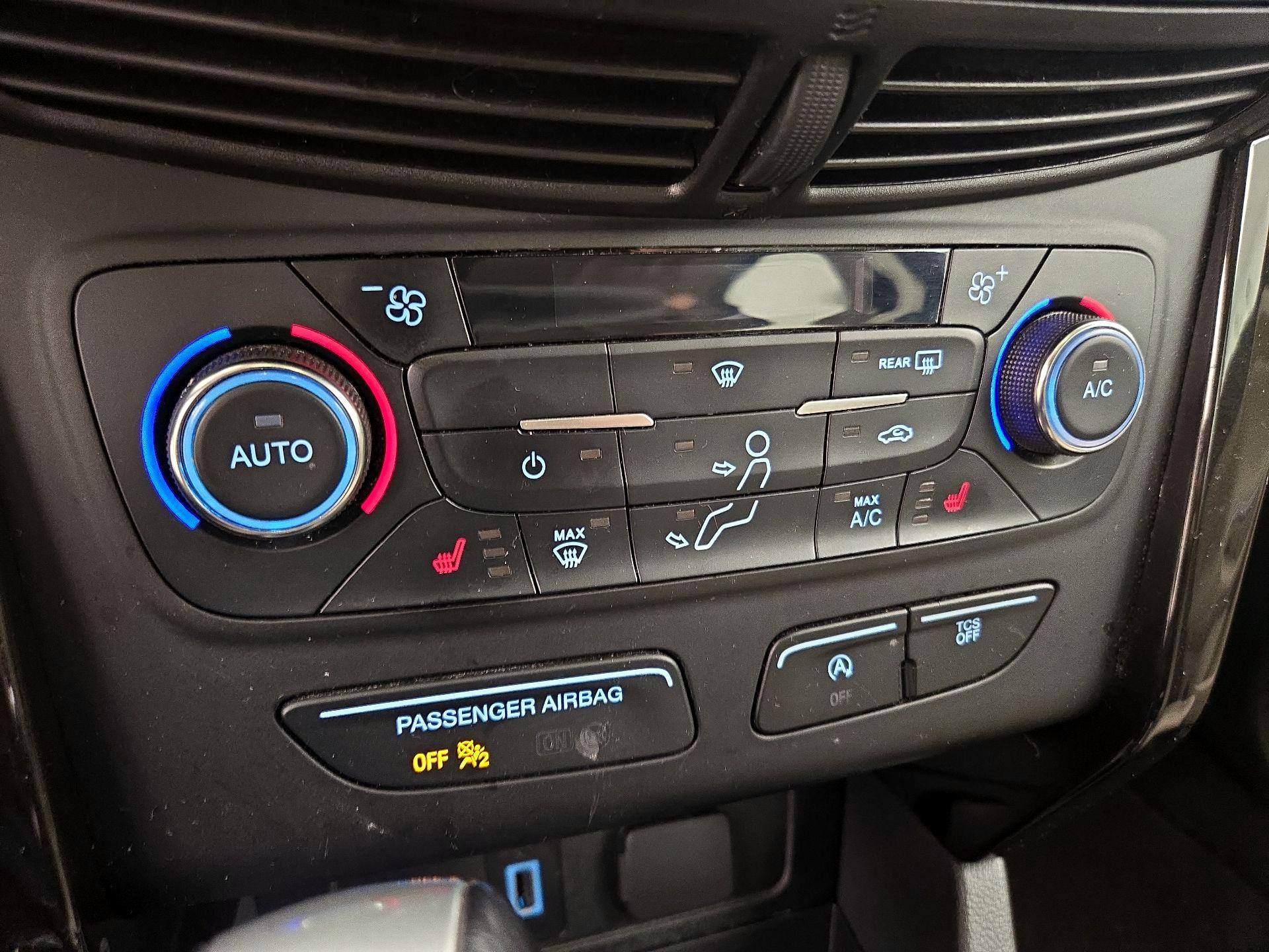 Thumbnail: 2017 Ford Escape - 17