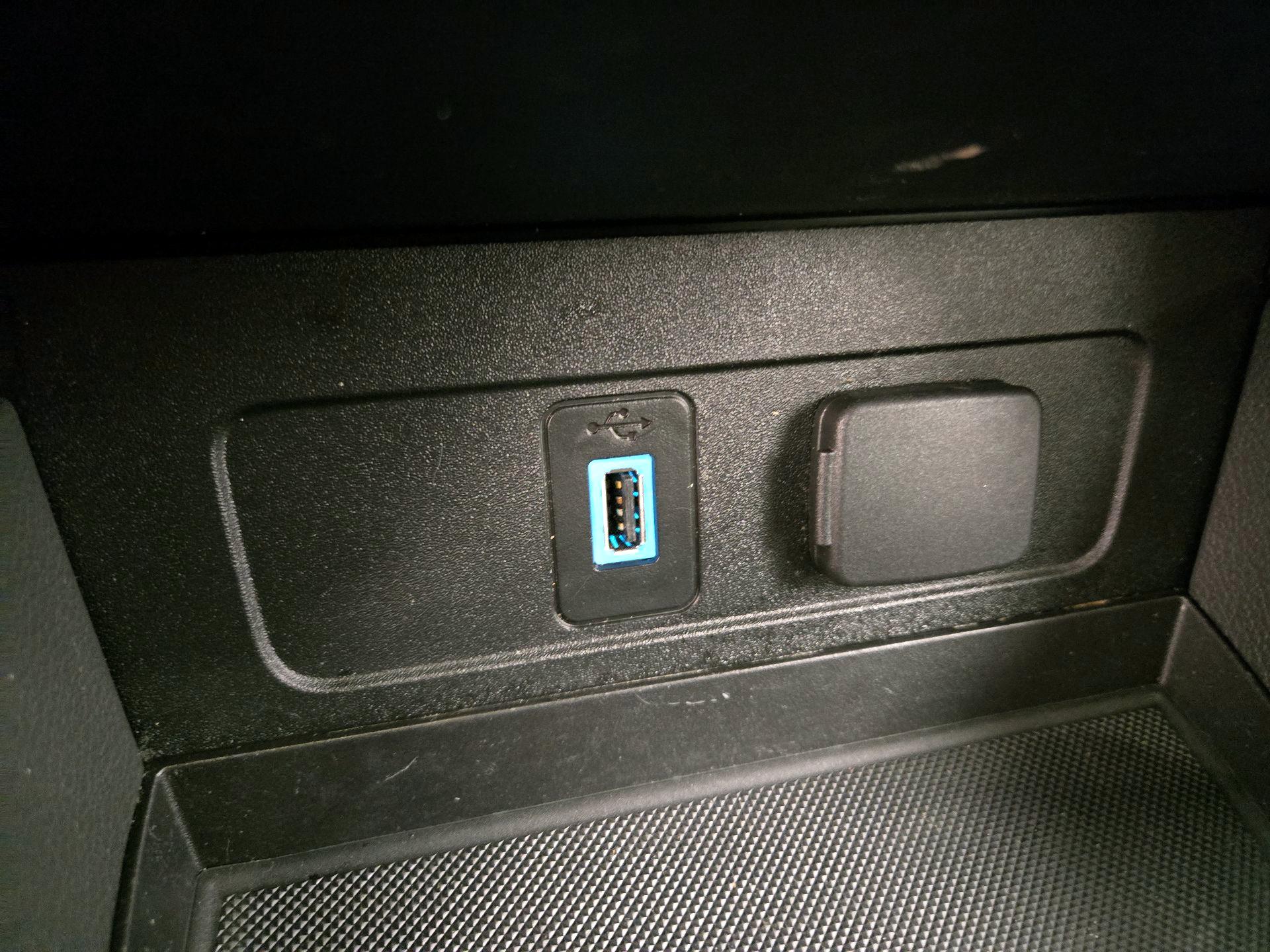 Thumbnail: 2017 Ford Escape - 19