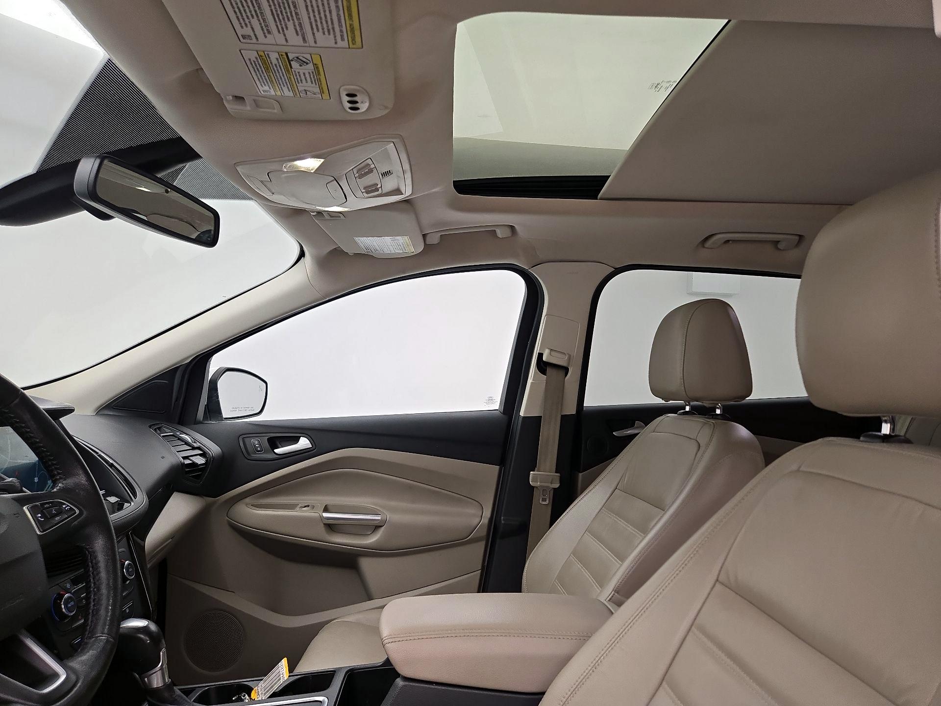 Thumbnail: 2017 Ford Escape - 20