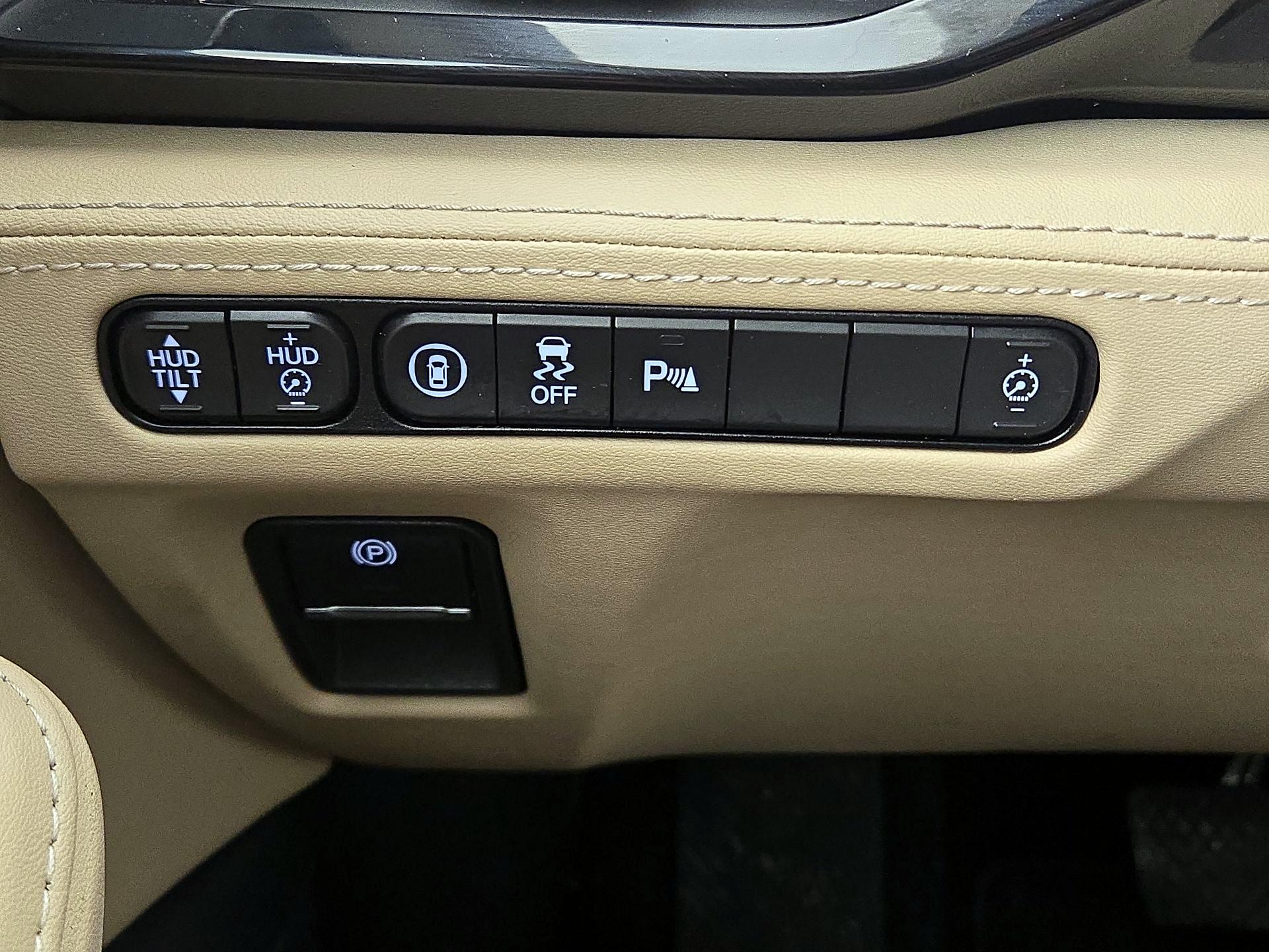 Thumbnail: 2022 Acura MDX - 13