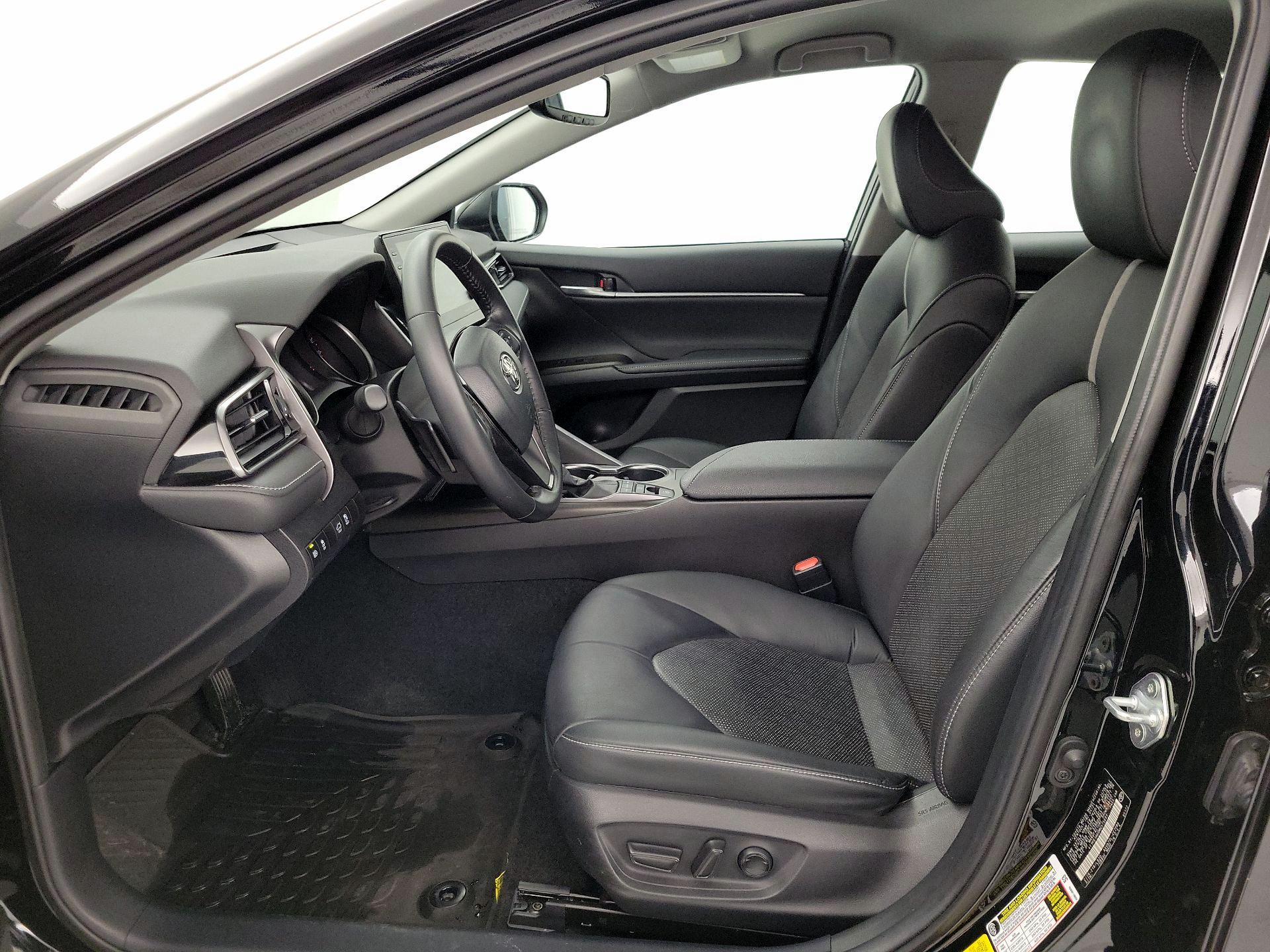 Thumbnail: 2021 Toyota Camry - 11