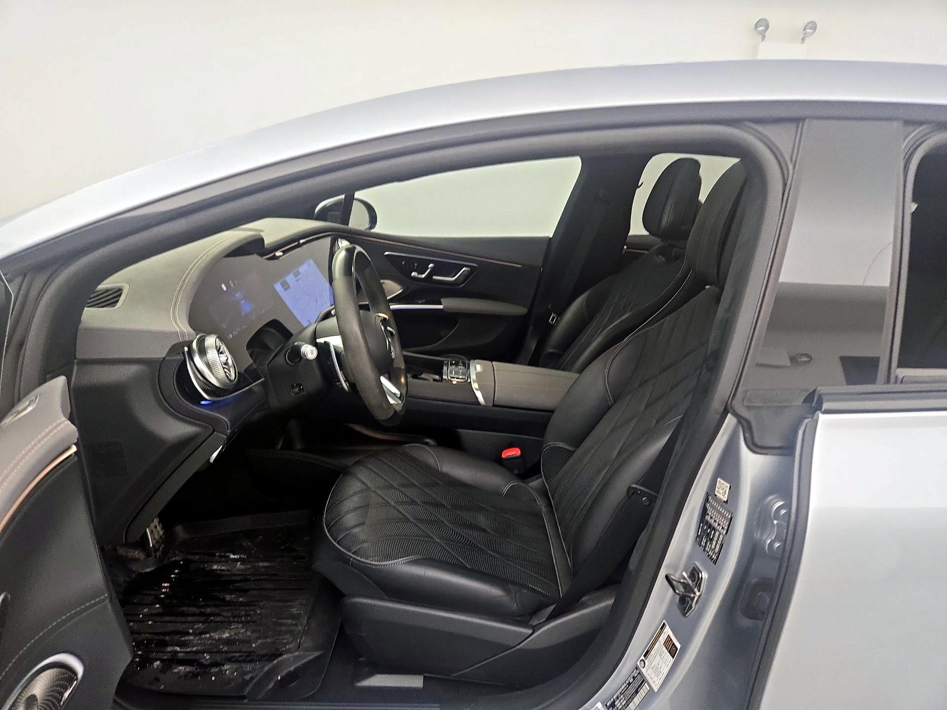 Thumbnail: 2023 Mercedes-Benz EQS - 11