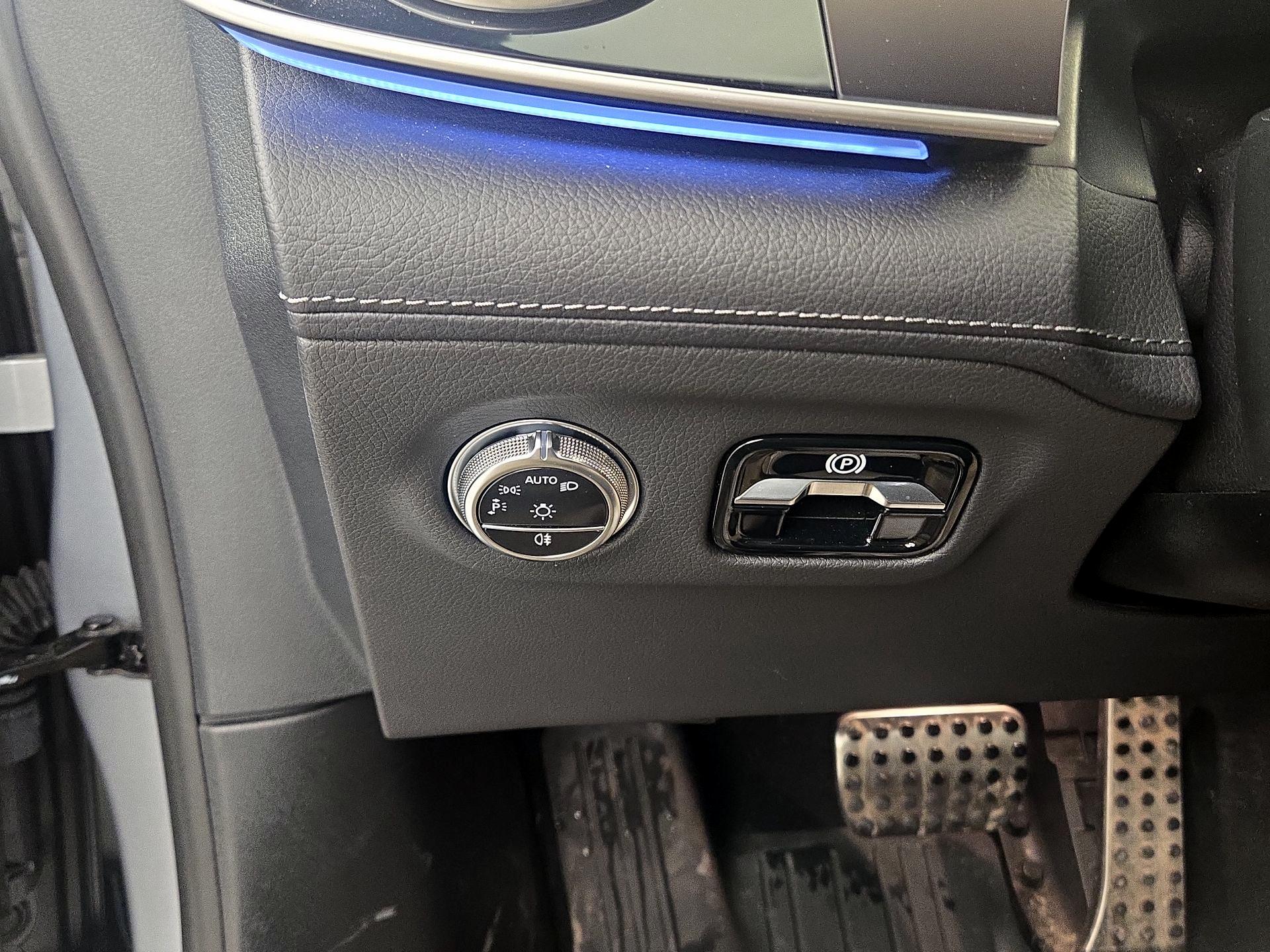 Thumbnail: 2023 Mercedes-Benz EQS - 13