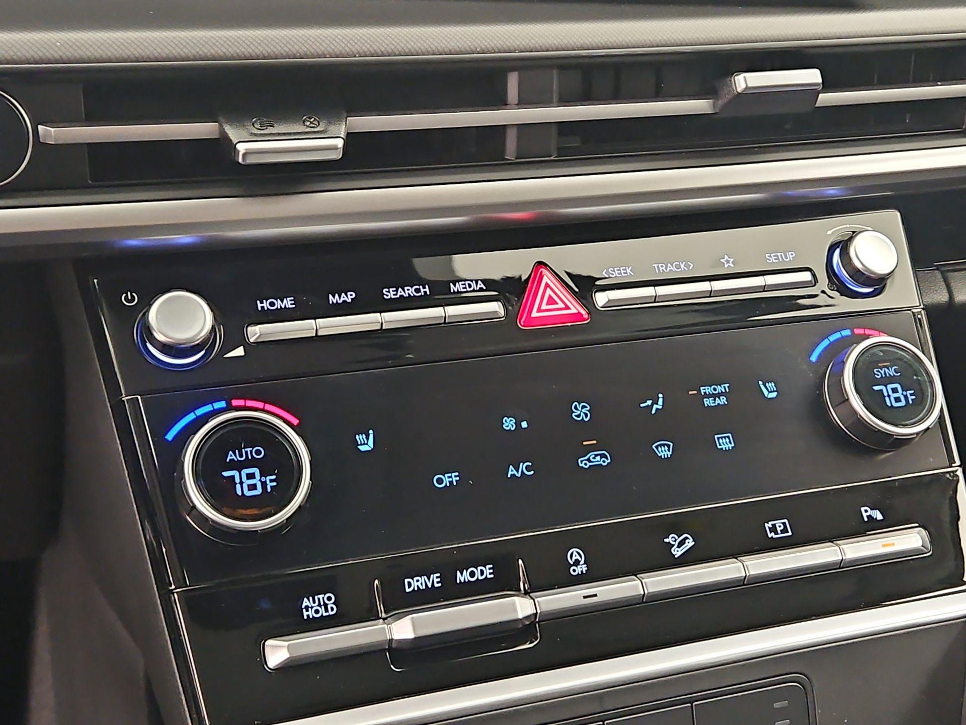 Thumbnail: 2025 Hyundai Santa Fe - 16