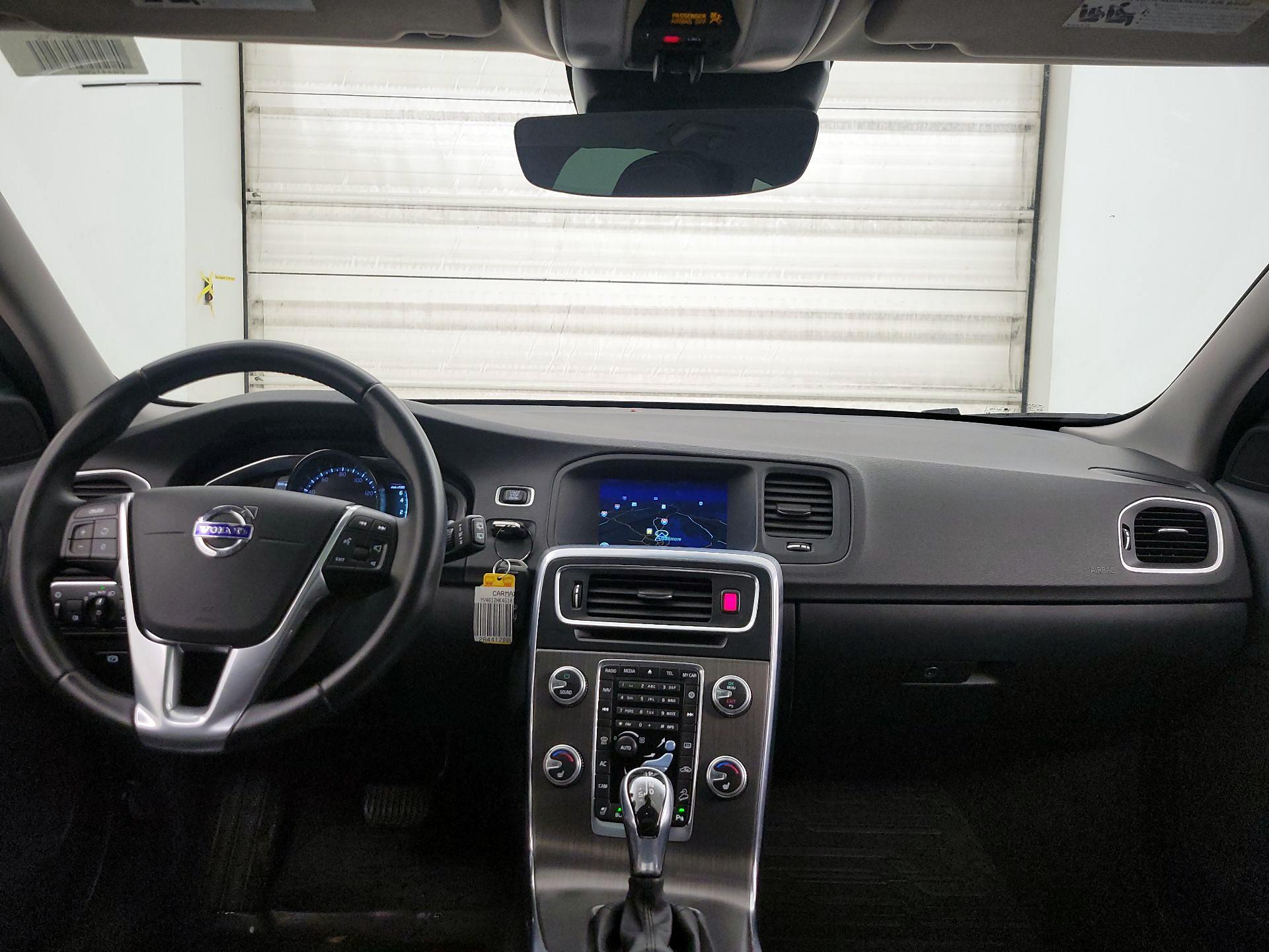 Thumbnail: 2016 Volvo S60 - 9