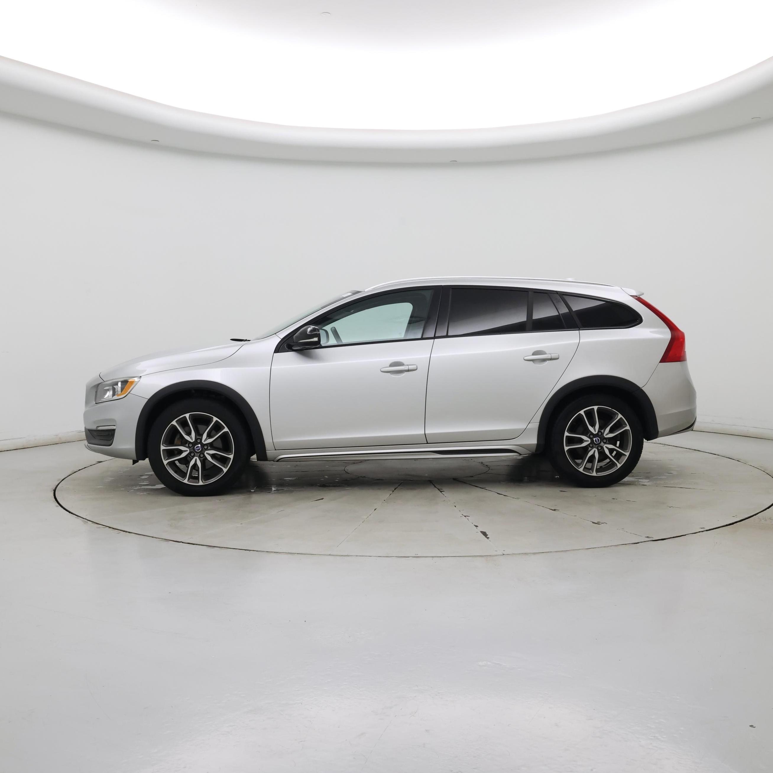 Thumbnail: 2016 Volvo S60 - 3